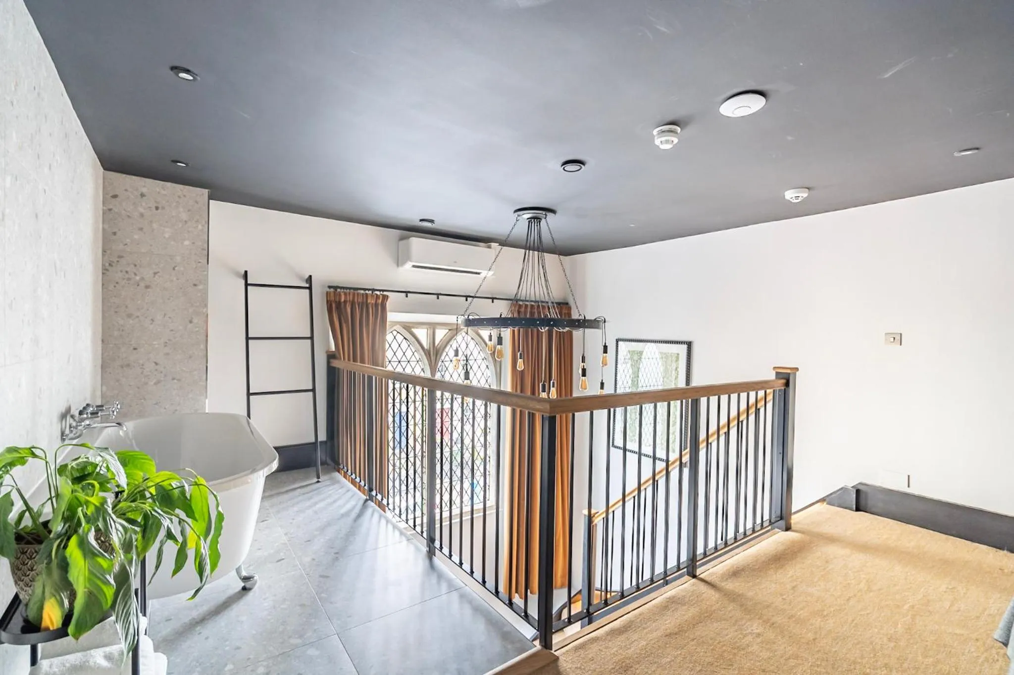 Photo of the whole room, Bed in Crescent Place by Mansley