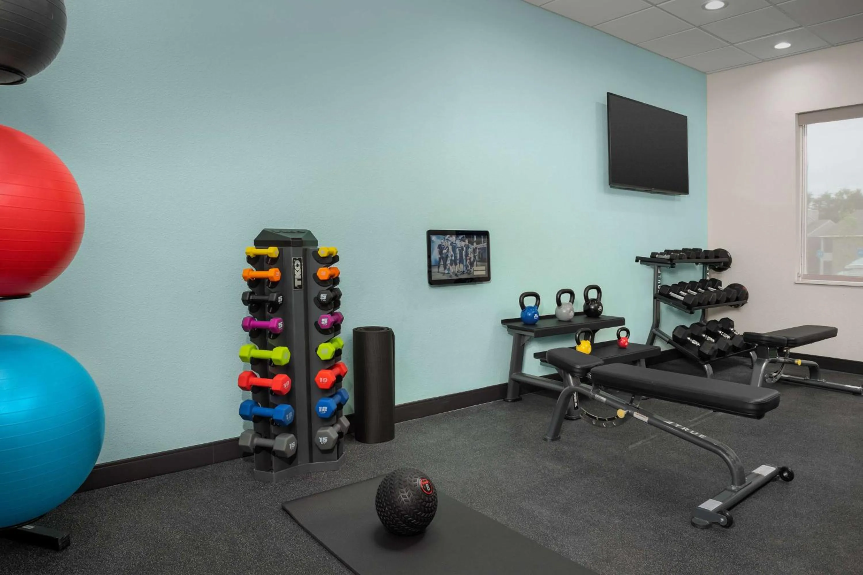 Fitness centre/facilities in Tru By Hilton North Richland Hills DFW West