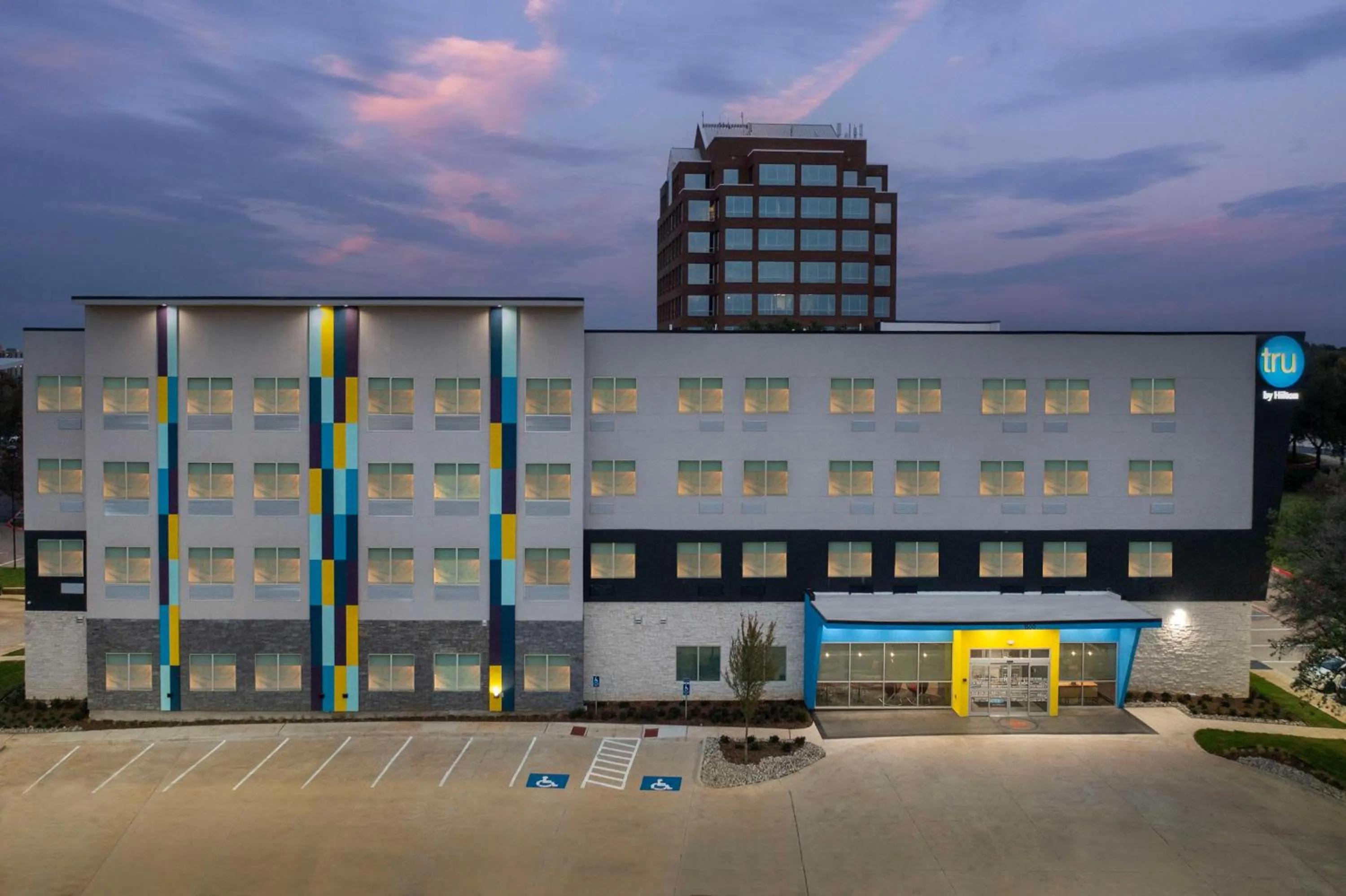 Property building in Tru By Hilton North Richland Hills DFW West