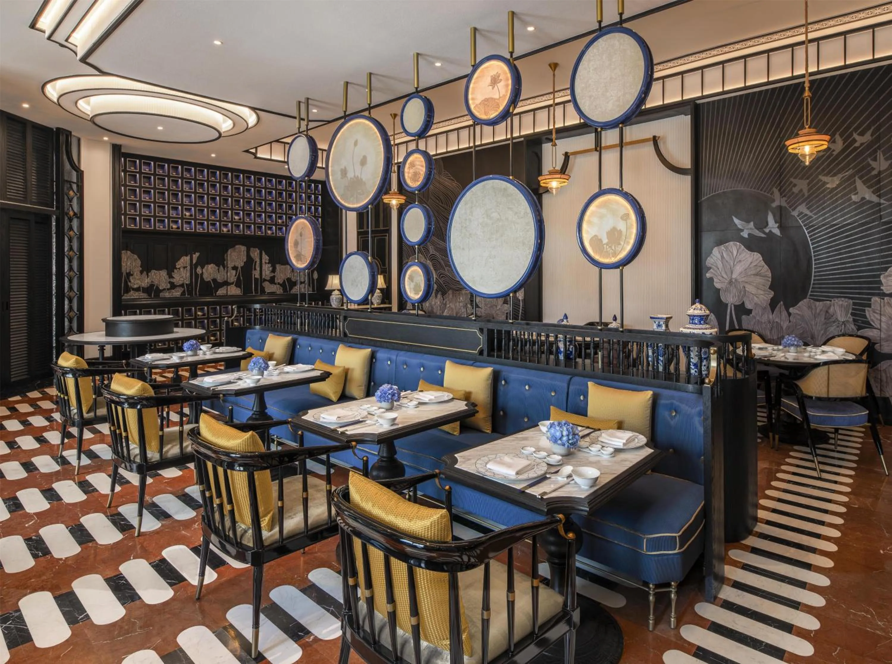 Restaurant/places to eat in La Festa Phu Quoc, Curio Collection By Hilton