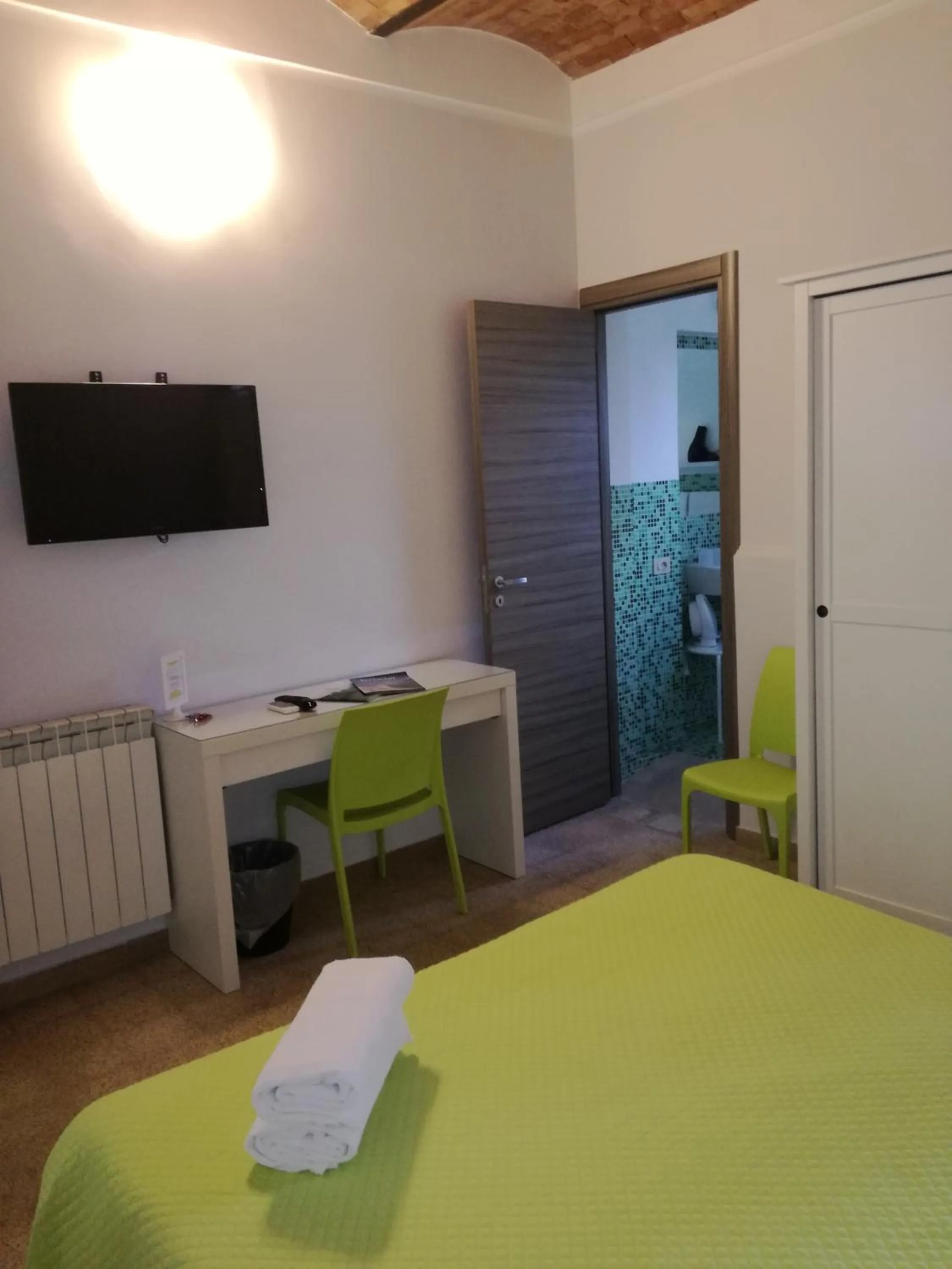 Photo of the whole room, Bed in Miss Sicily B&B