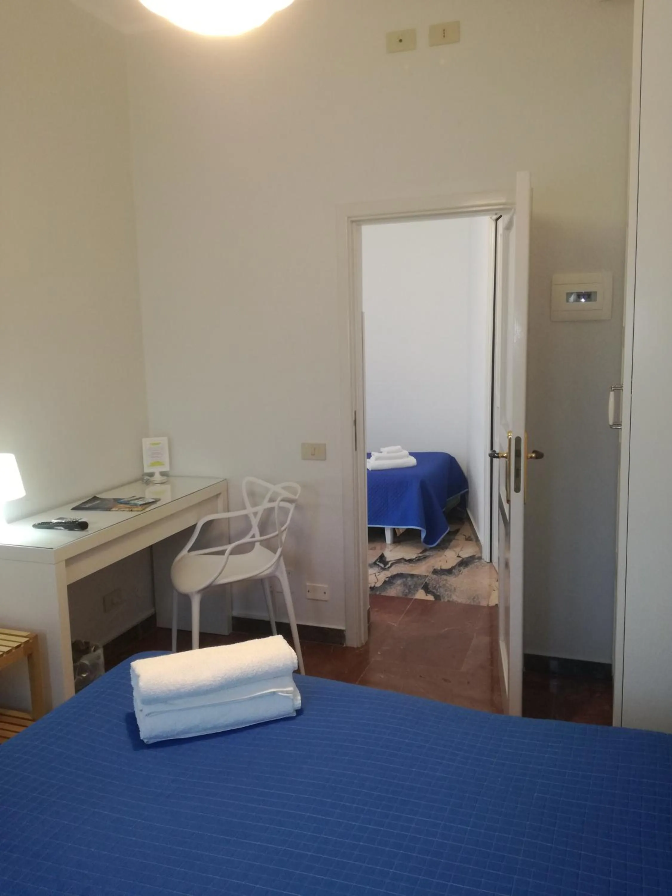 Photo of the whole room, Bed in Miss Sicily B&B