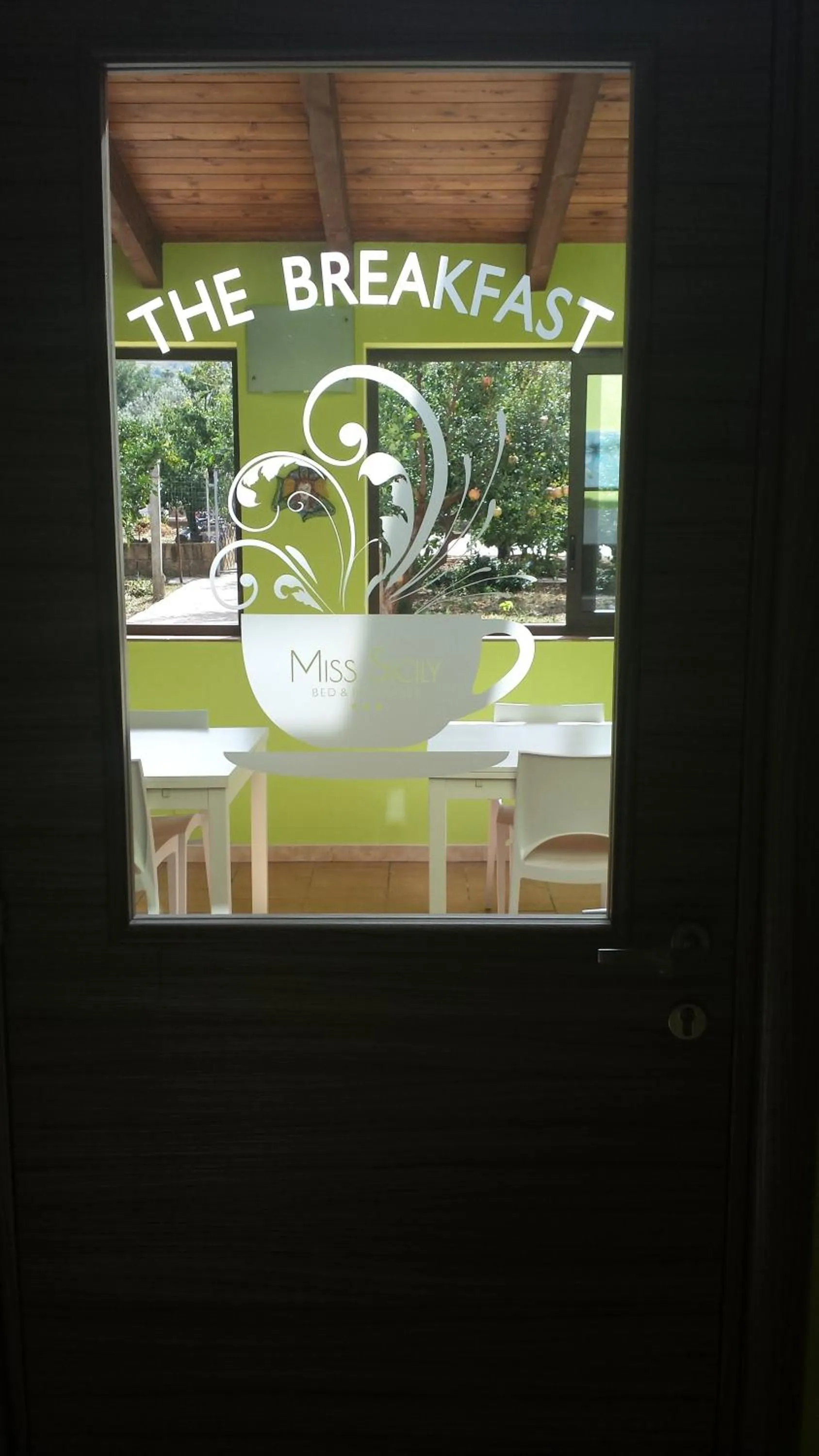 Restaurant/places to eat in Miss Sicily B&B