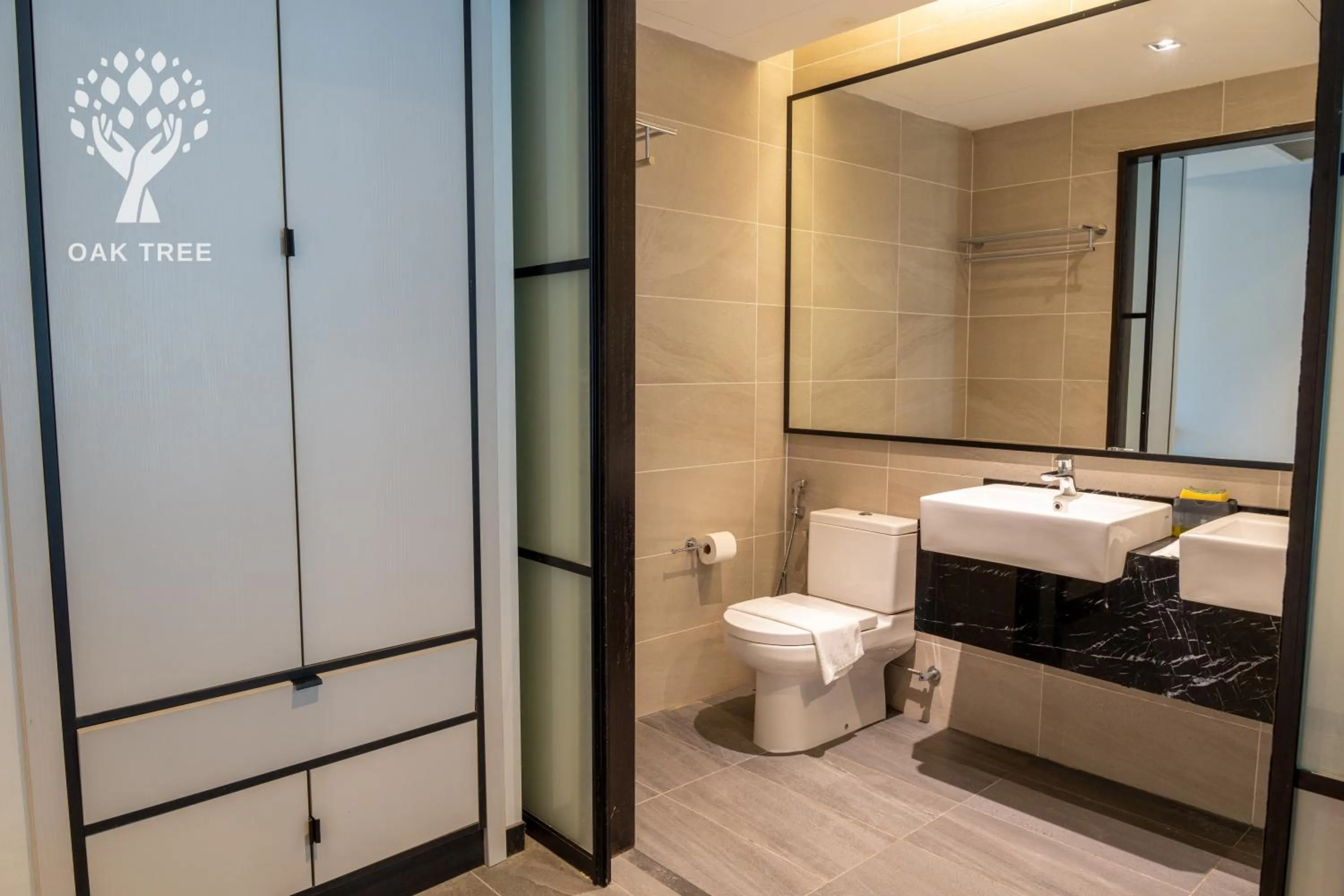 Red M101 by Oak Tree