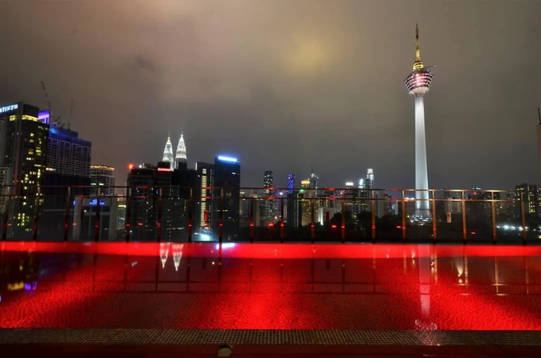 Red M101 by Oak Tree