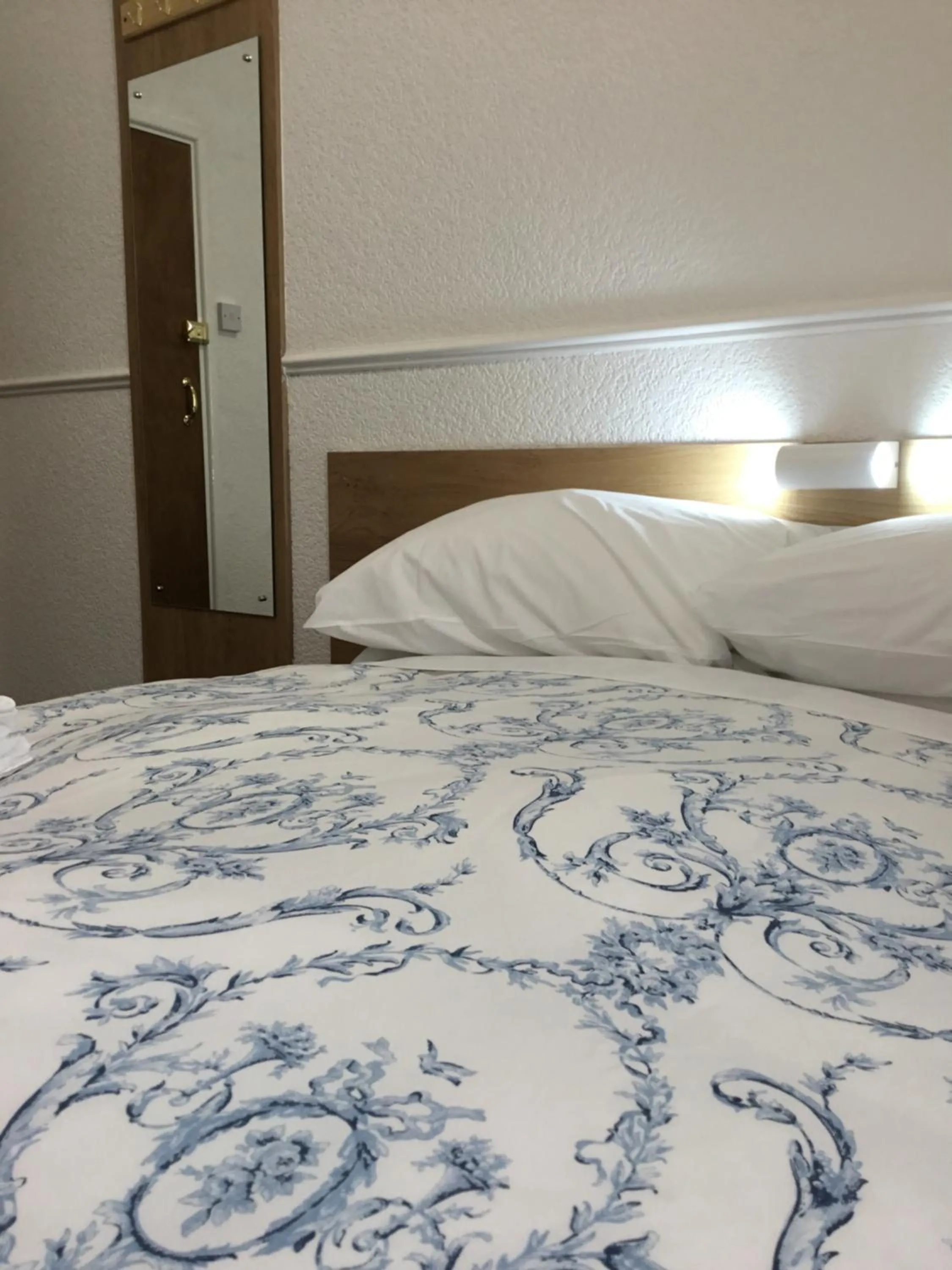 Bedroom, Bed in The Danescourt