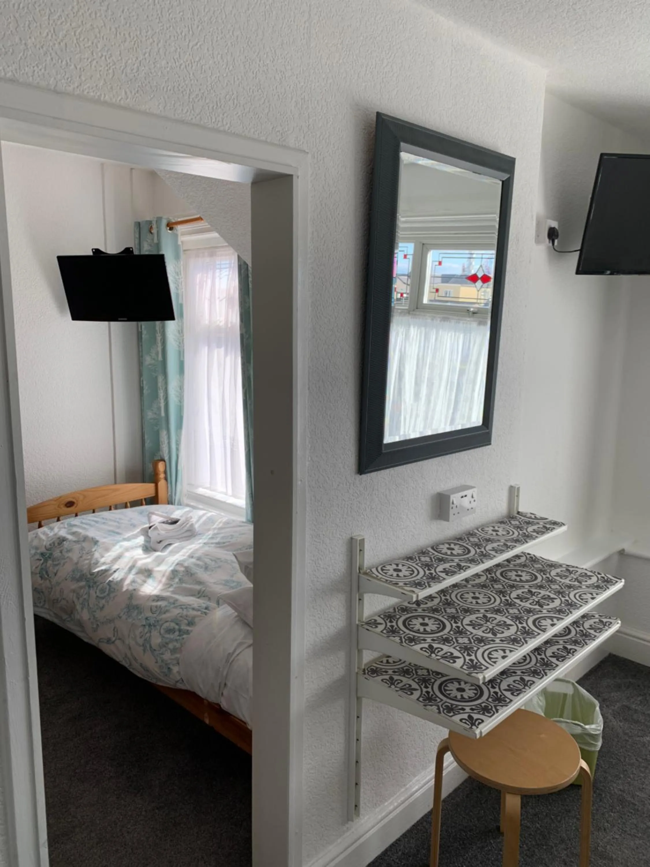 TV and multimedia, Bed in The Danescourt