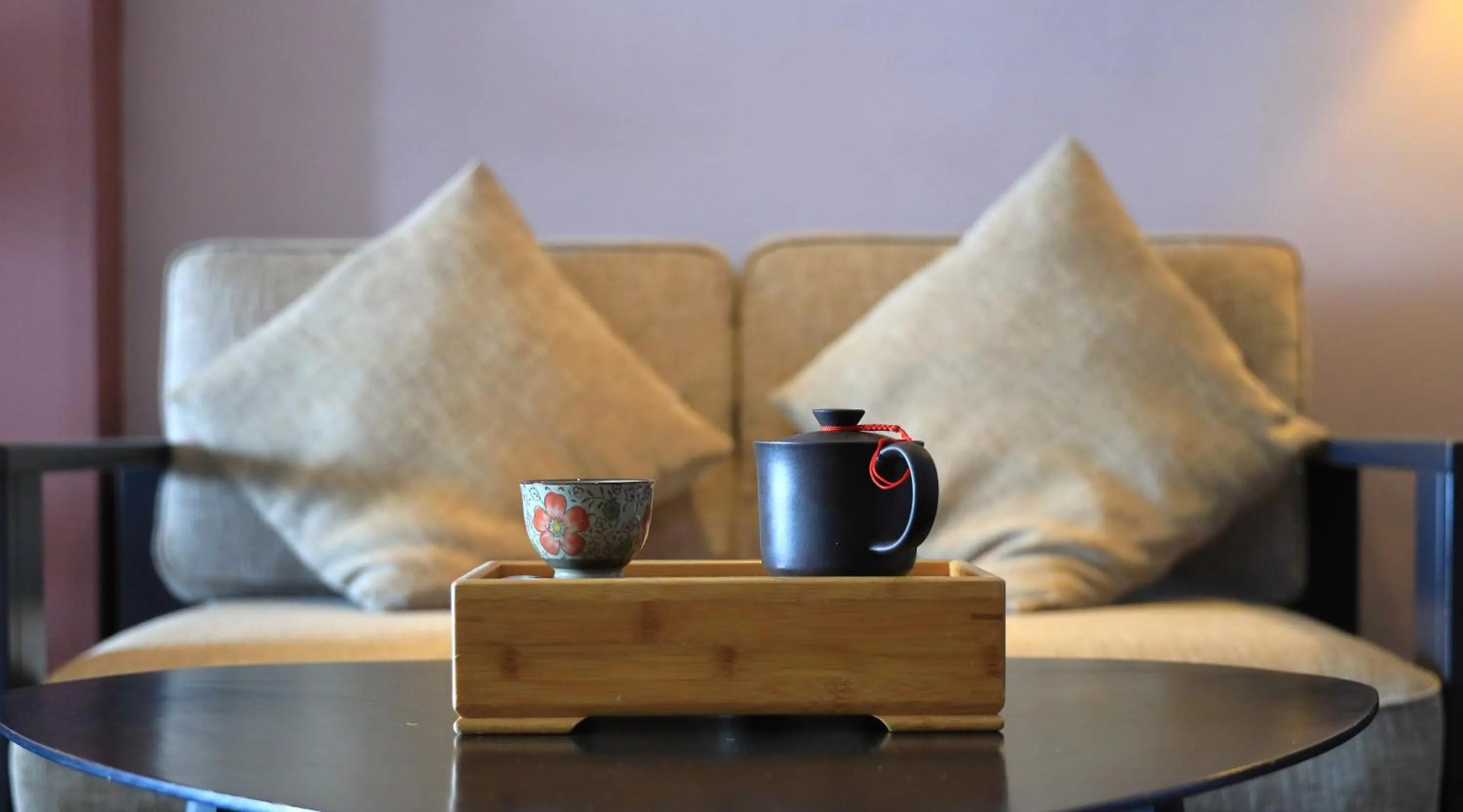 Coffee/tea facilities in Jing Guan Hotel