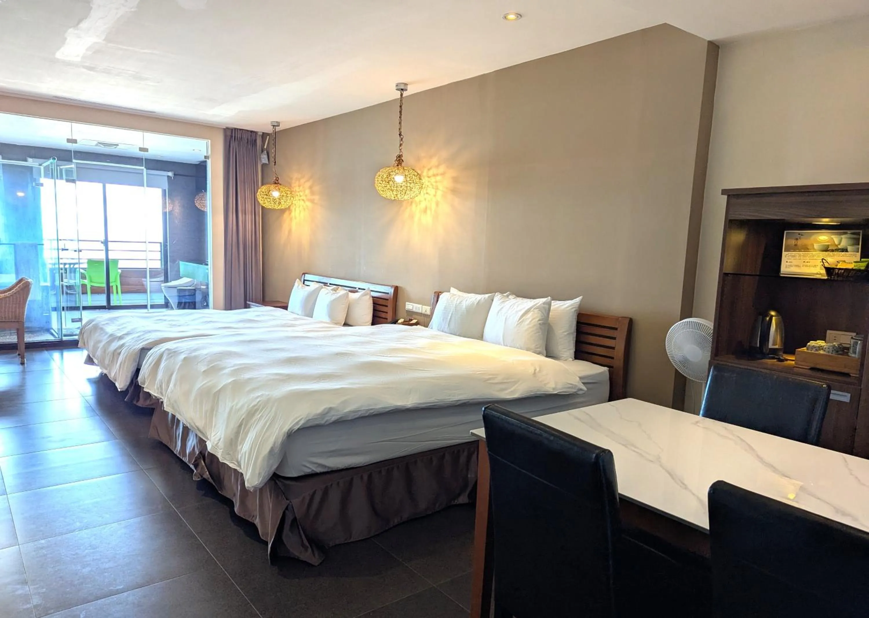 Bed in Jing Guan Hotel