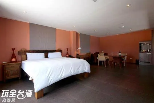 On site, Bed in Jing Guan Hotel