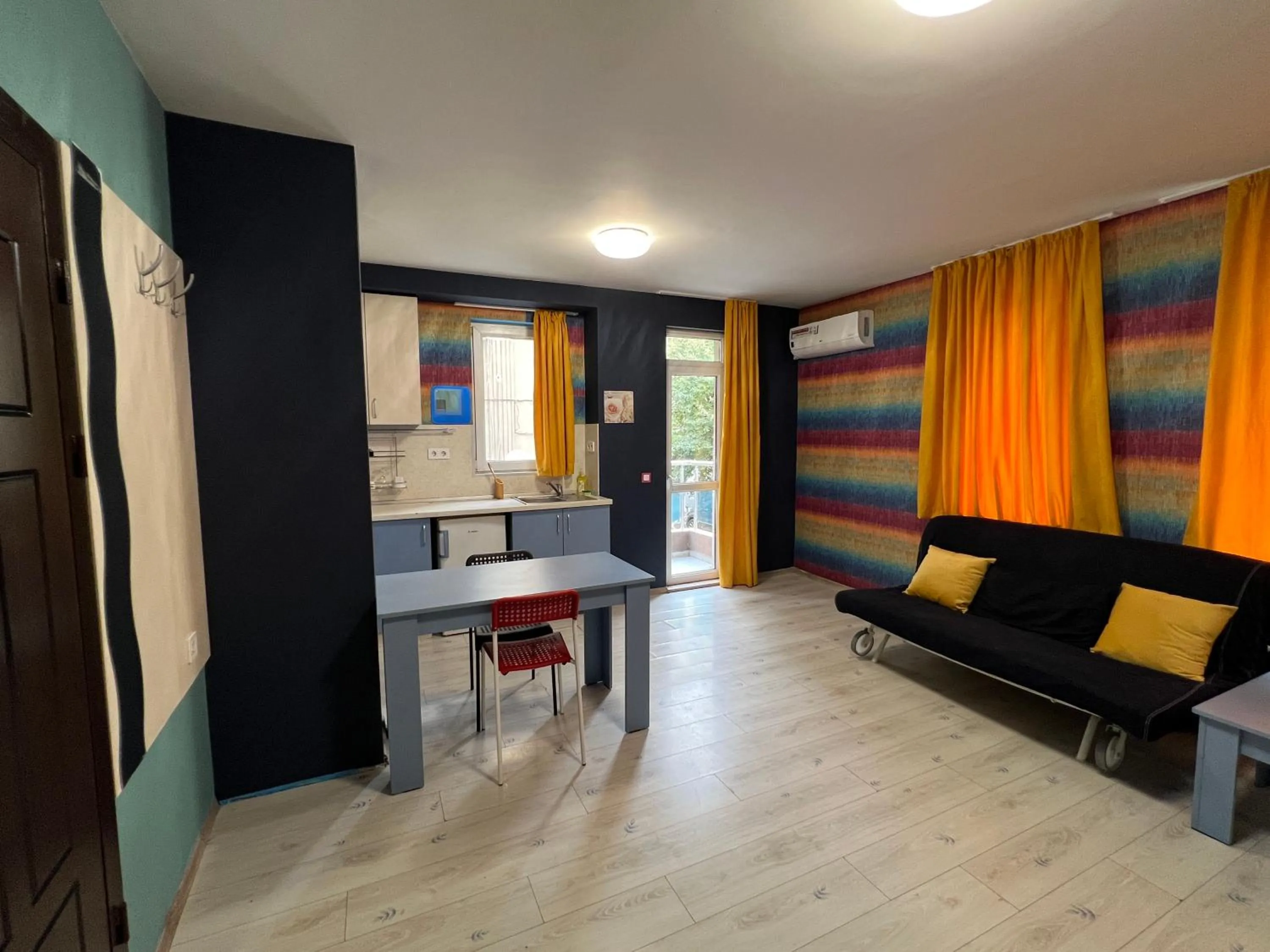 Kitchen or kitchenette in APARTHOTEL VICTORY SOFIA