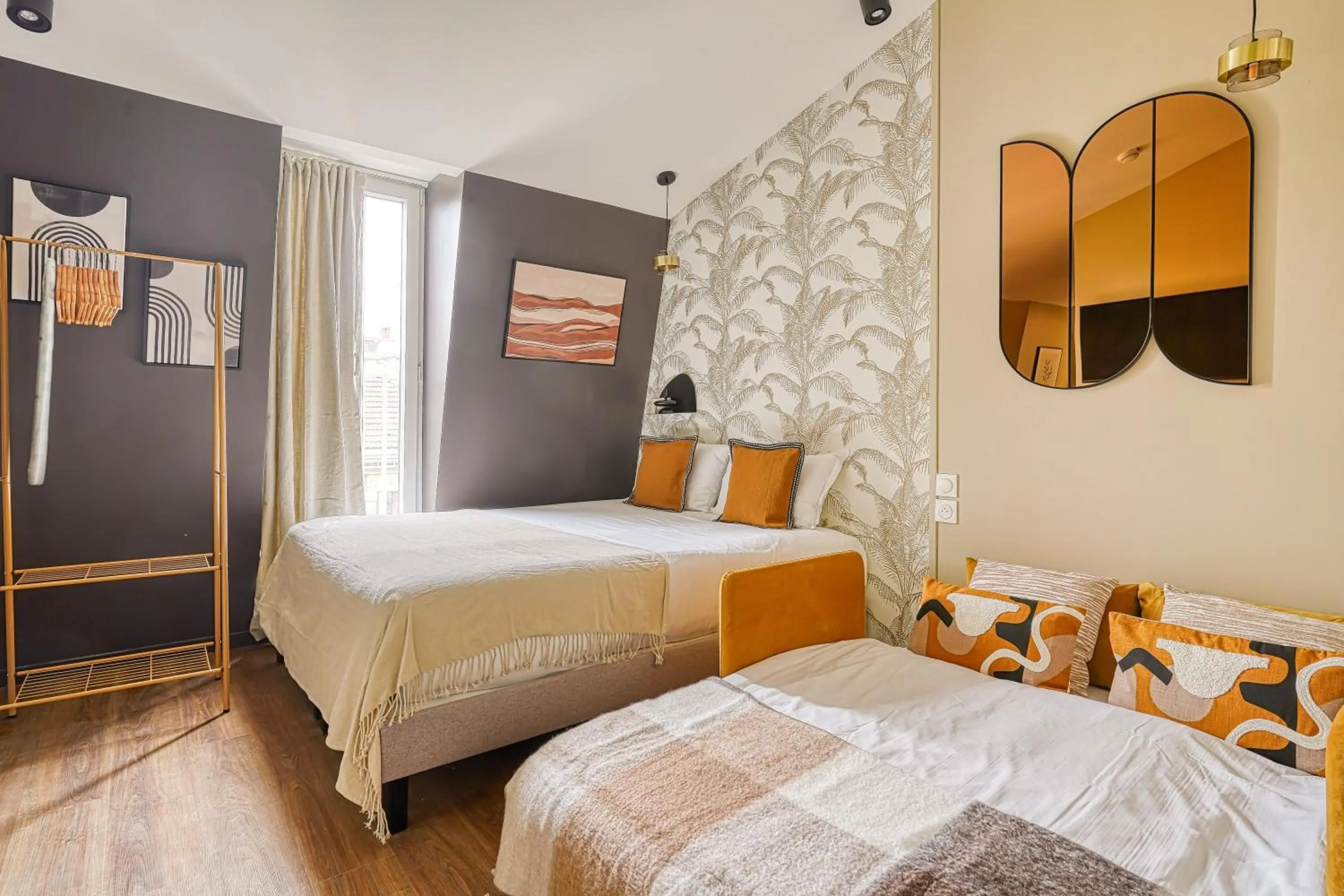 Bed in Résidence Le Belleville