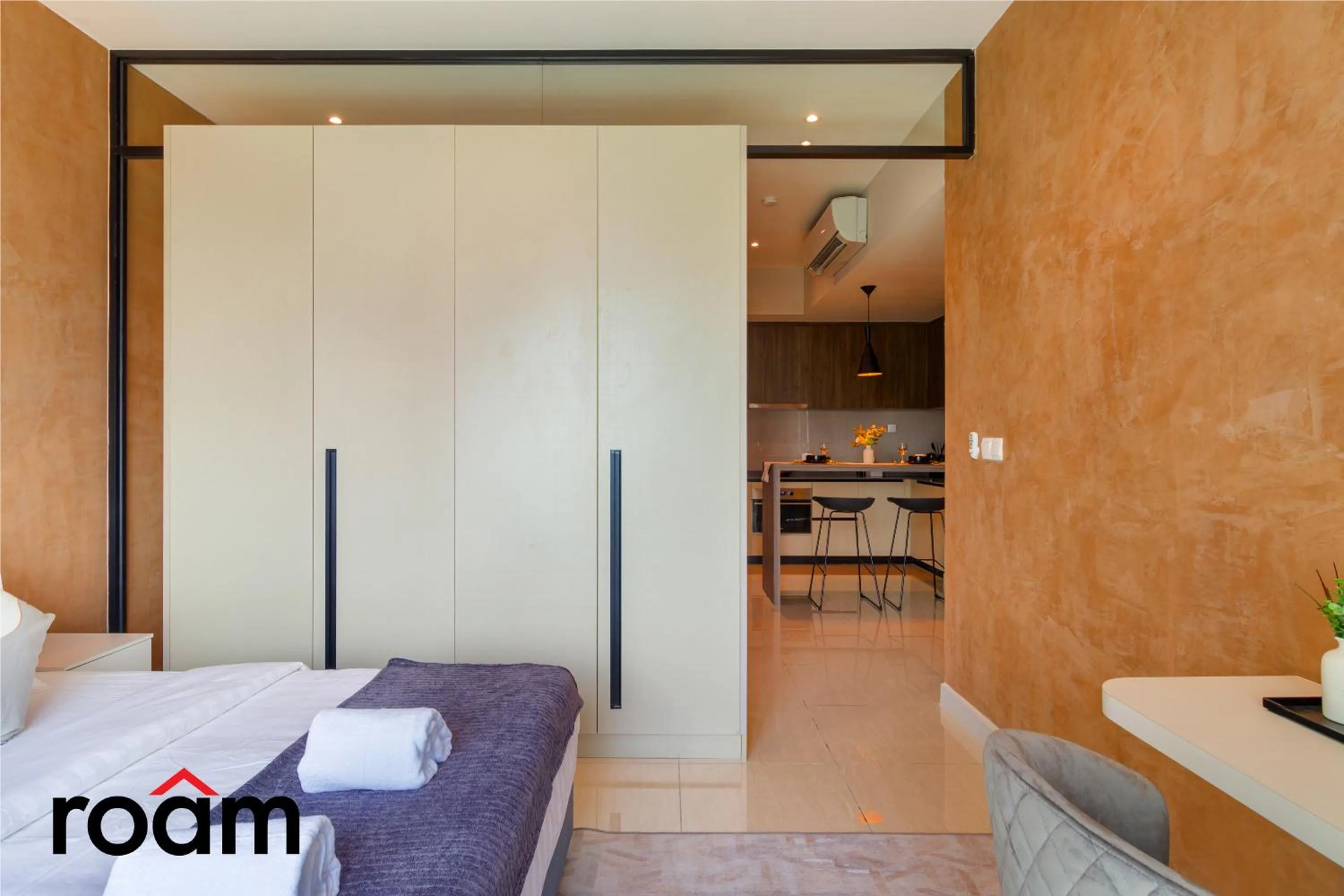 Photo of the whole room, Bed in Datum Jelatek Sky Residence Kuala Lumpur, Roam