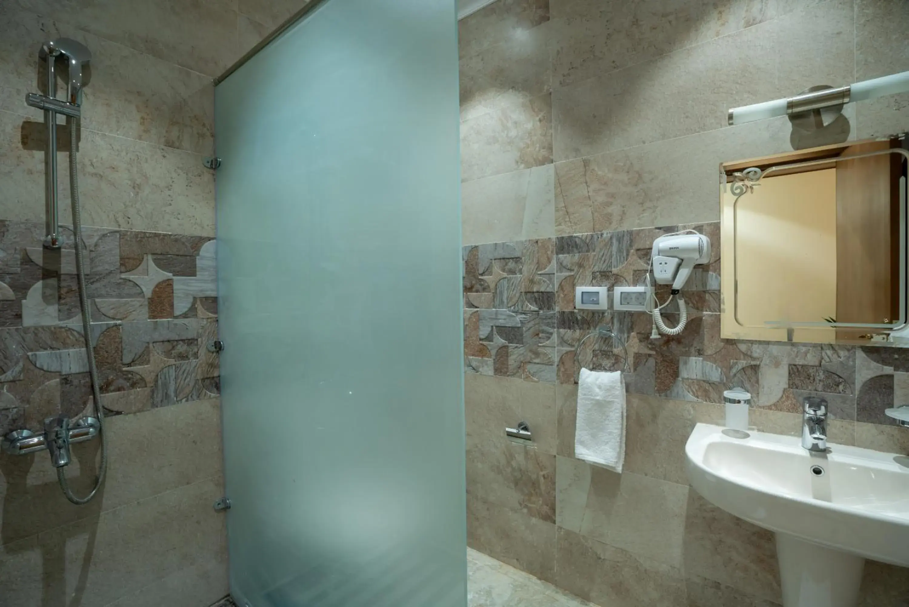 One Bedroom Suite Lake & Pool View in Azal Lagoons Resort Abu Simbel One Bedroom Suite Lake & Pool View in Azal Lagoons Resort Abu Simbel