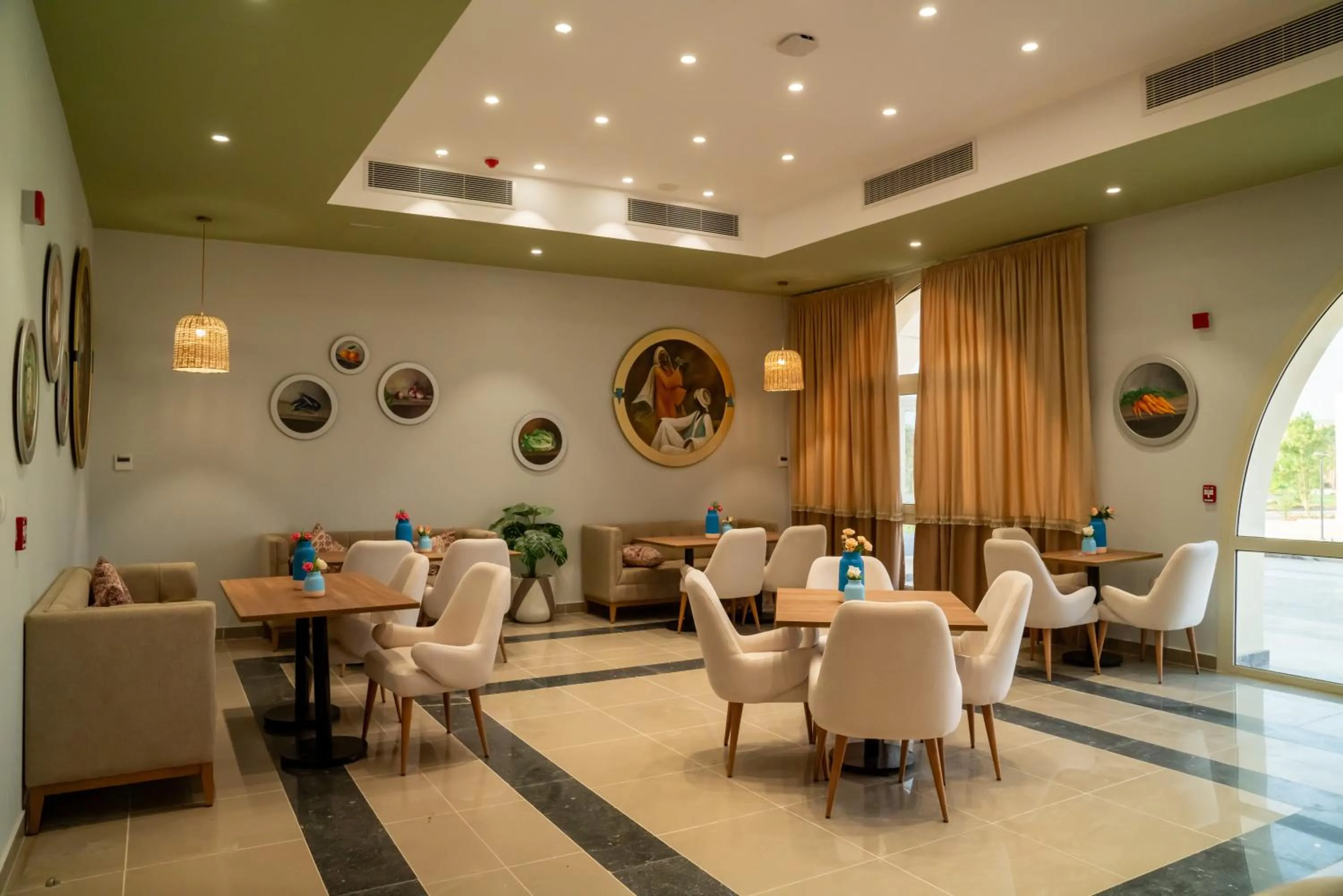 Restaurant/places to eat in Azal Lagoons Resort Abu Simbel