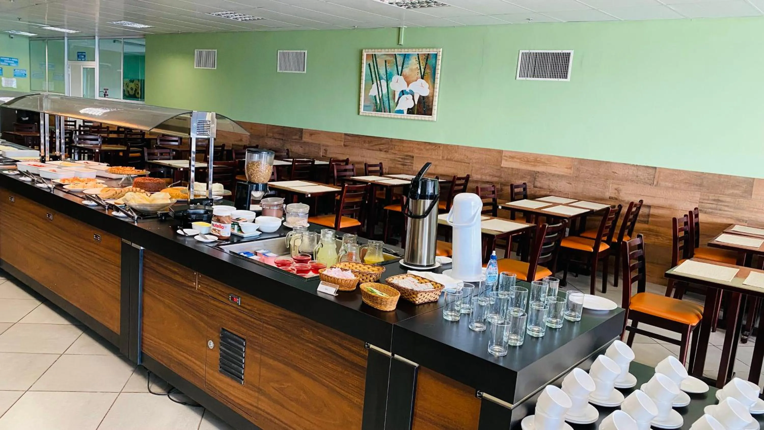 Restaurant/places to eat in Hotel Atlantico Macaé By Inn House