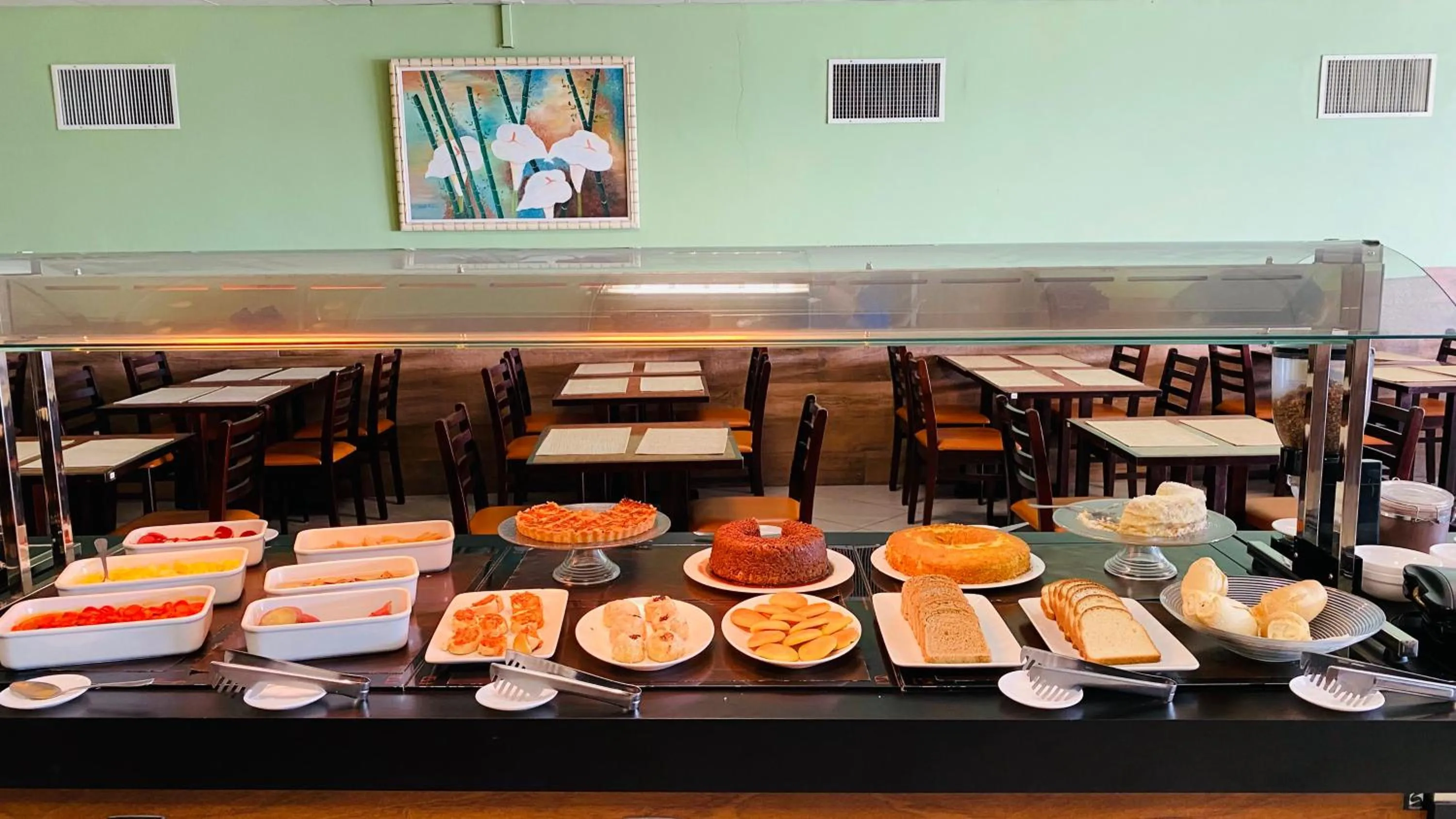 Restaurant/places to eat in Hotel Atlantico Macaé By Inn House