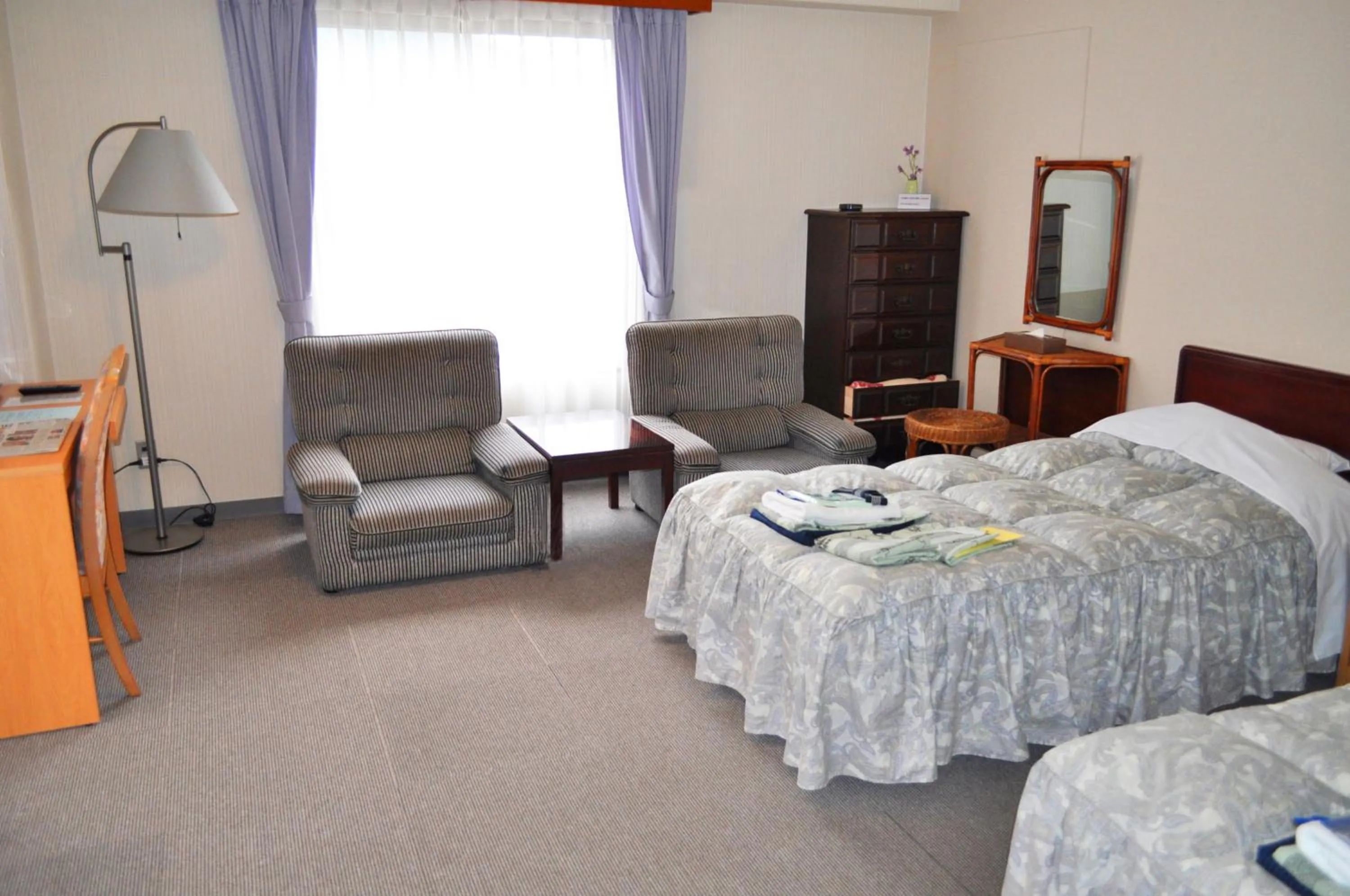 Photo of the whole room, Seating Area in Tateyama Kokusai Hotel