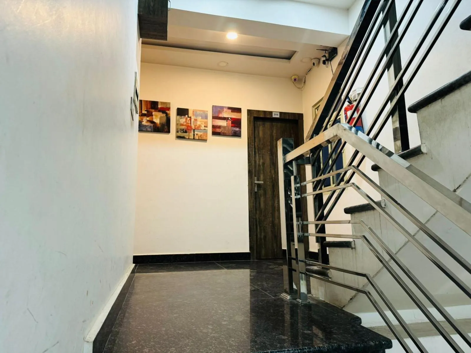 Lobby or reception in Hotel Pearl inn