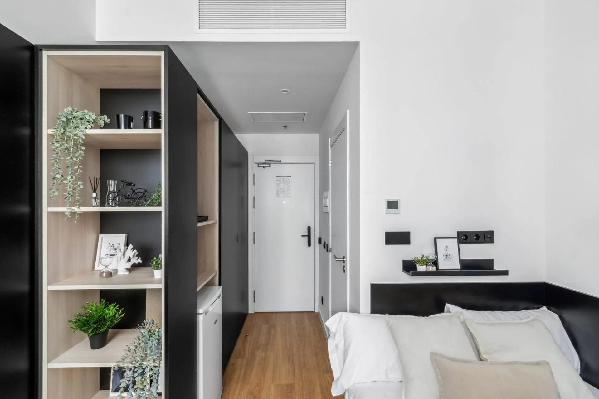 Bedroom in Home and CoLiving Pamplona