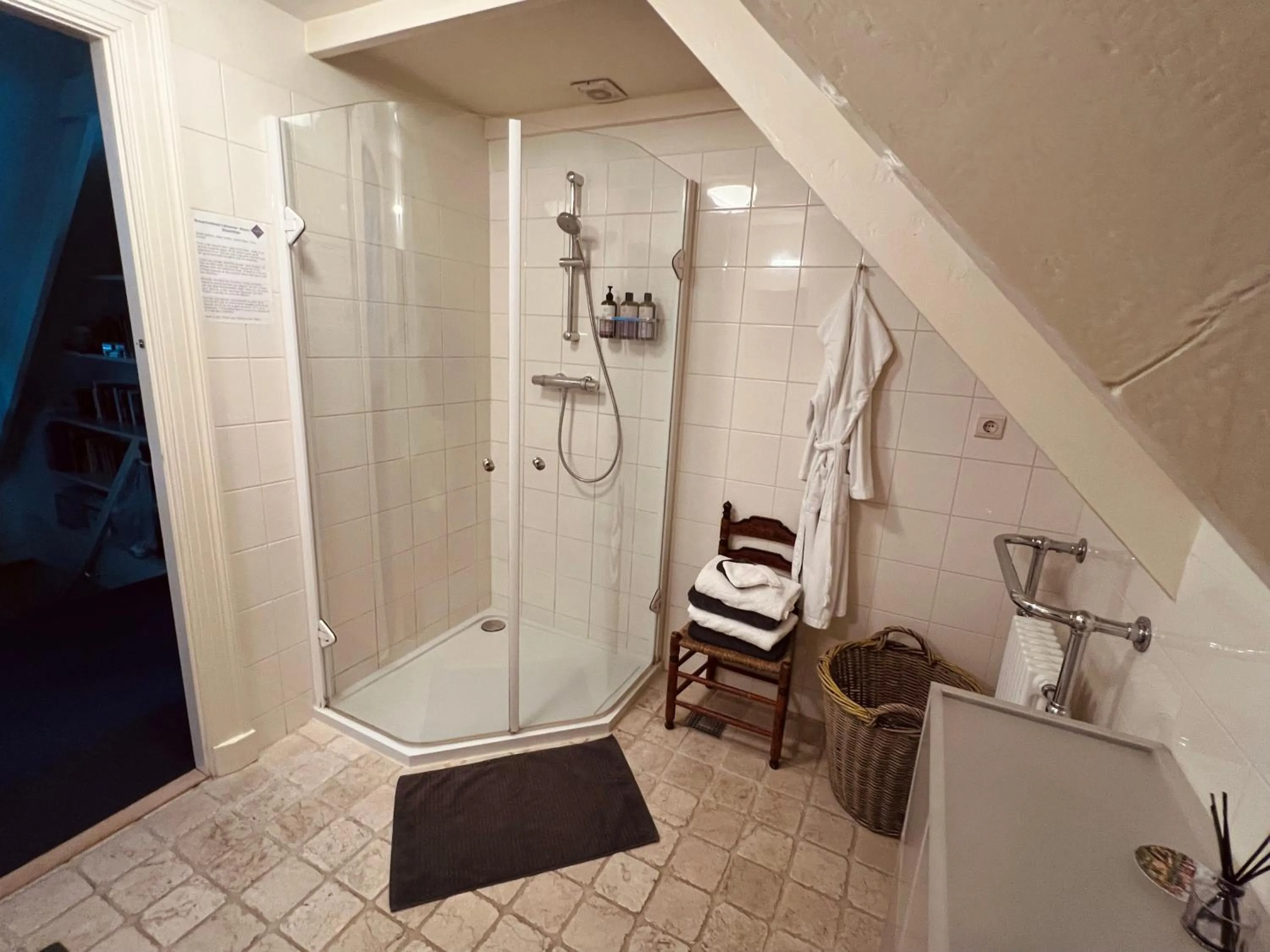 Shower in Room One-Twenty-One