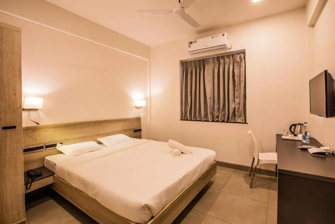 Bed in Coastal Pearl Hotel Margao Railway Station