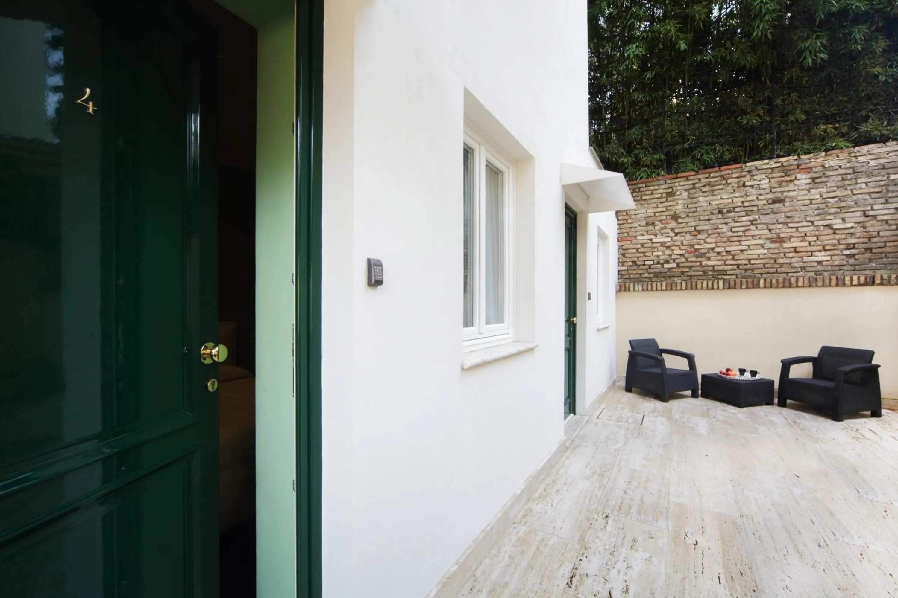 Facade/entrance in The One Prati Rooms