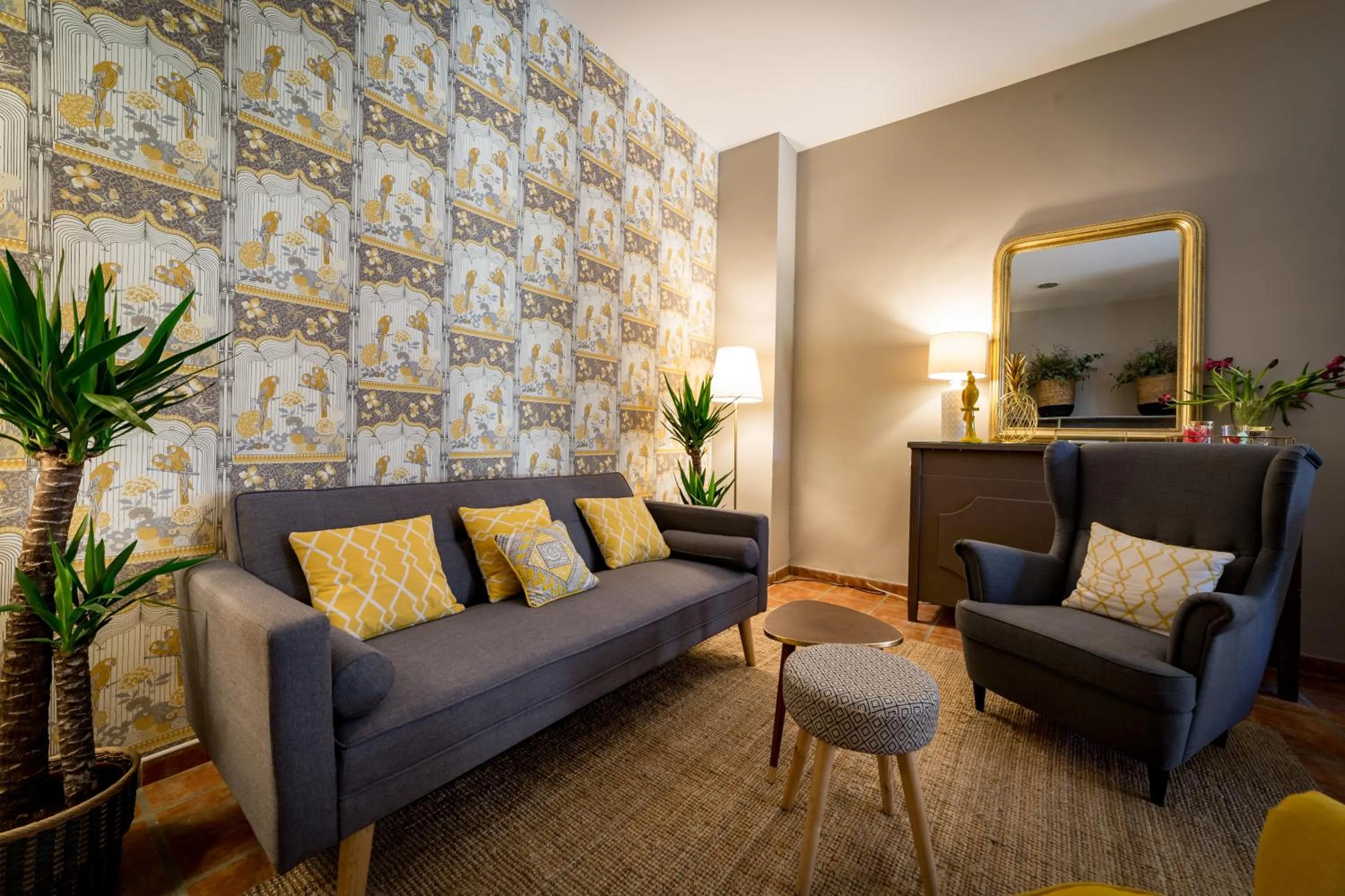 Library in Palacio de Rojas by Moontels