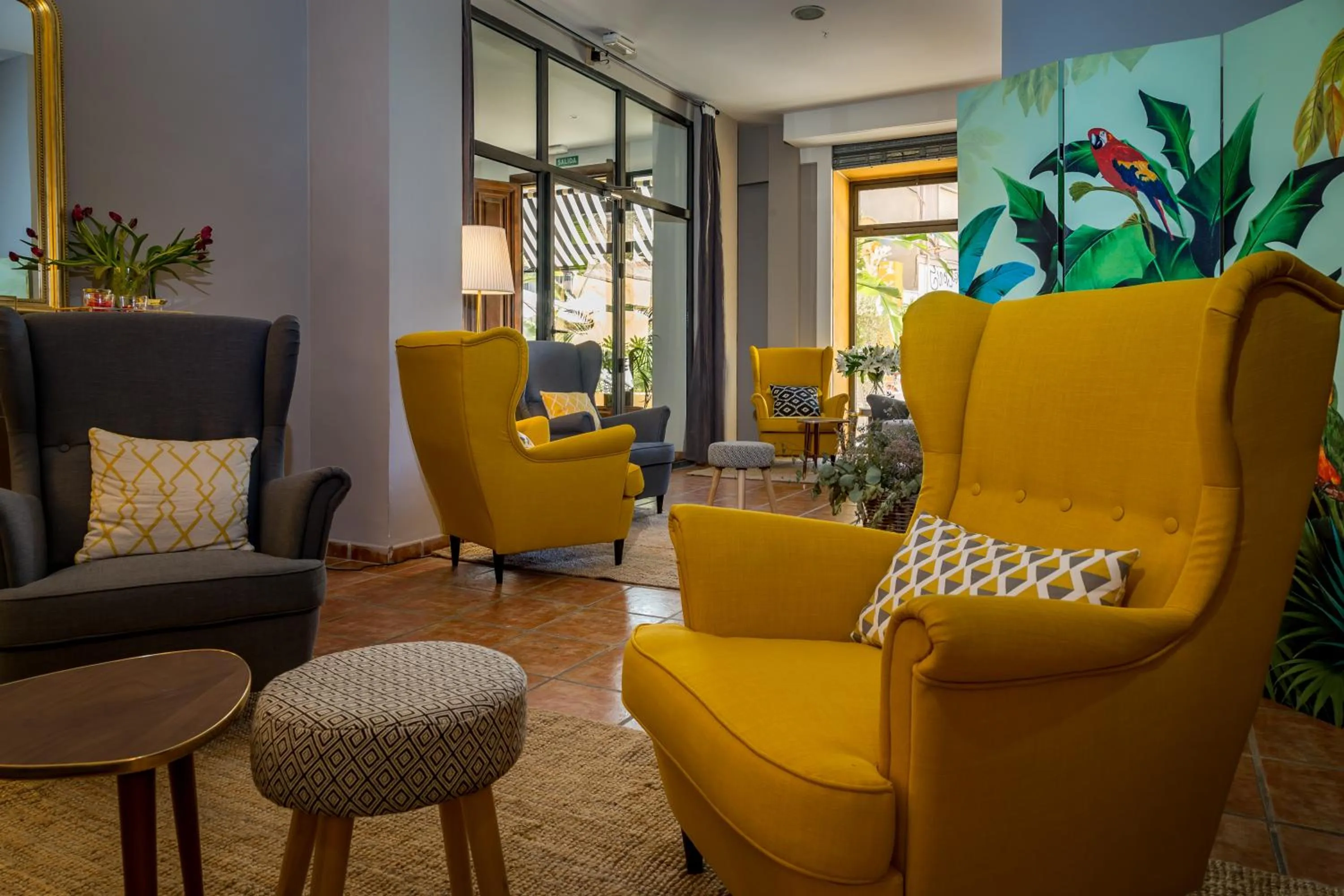 Library in Palacio de Rojas by Moontels