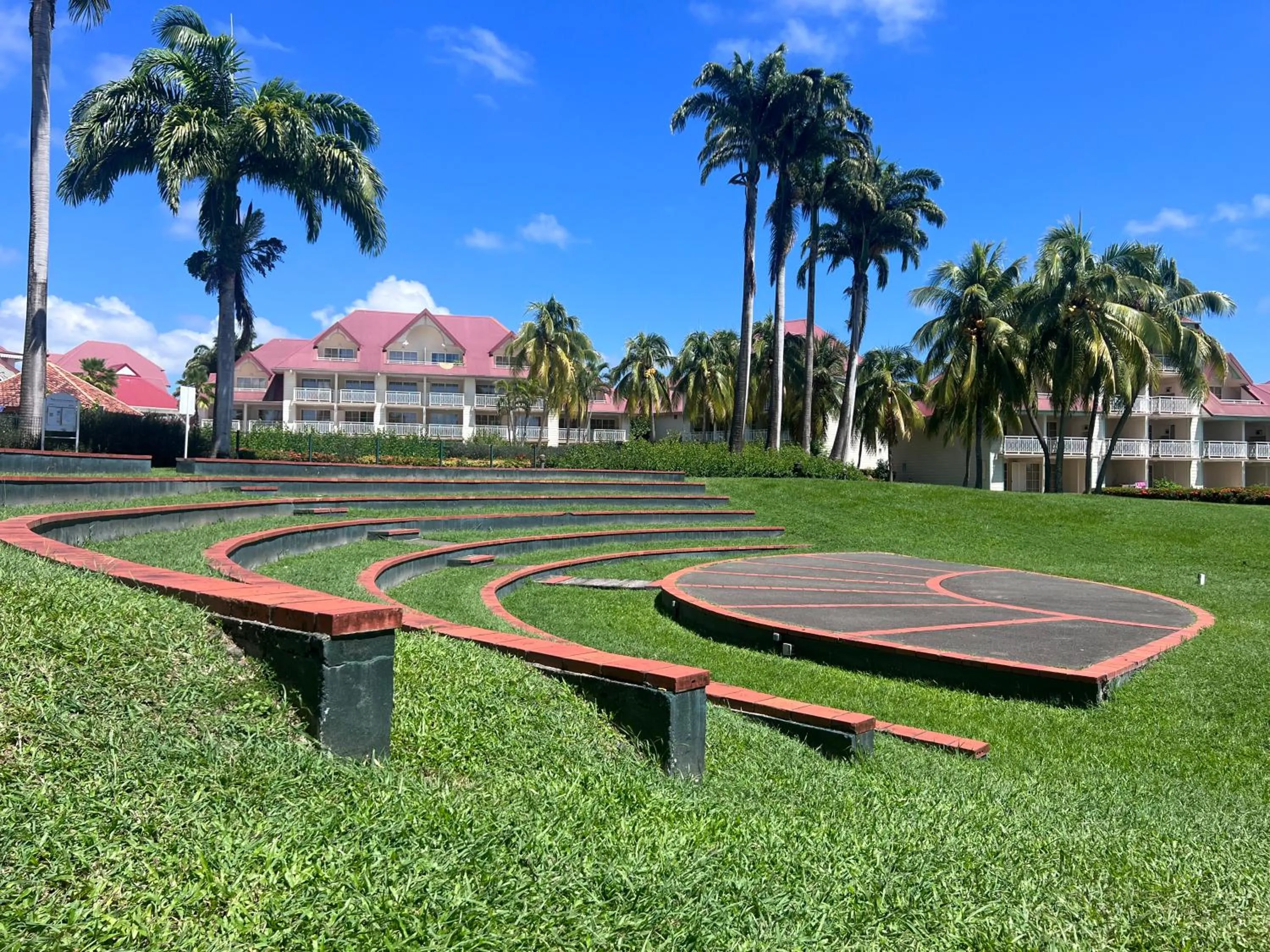 Natural landscape in cœur d hibiscus P&V