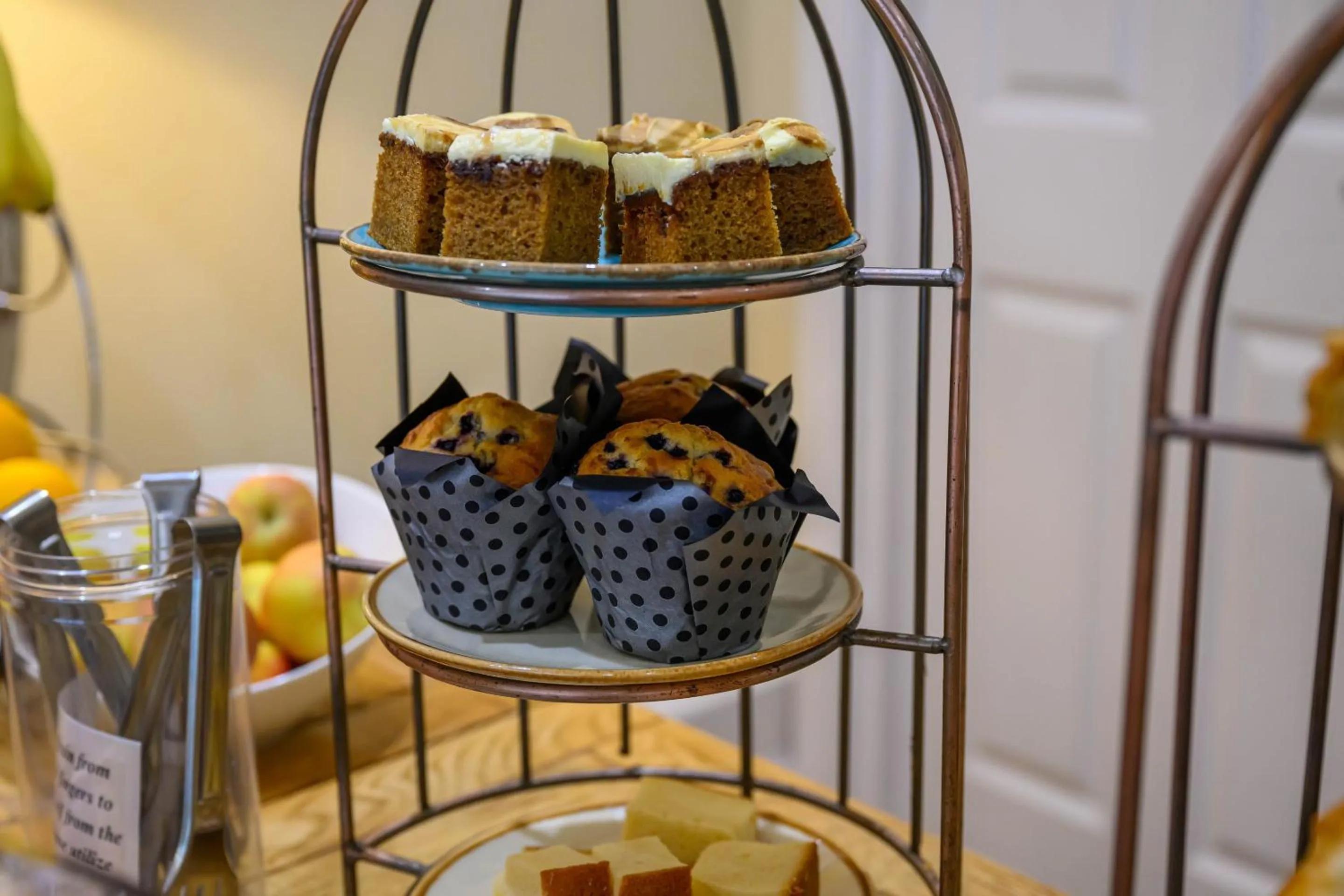 Breakfast in Darwin's Townhouse