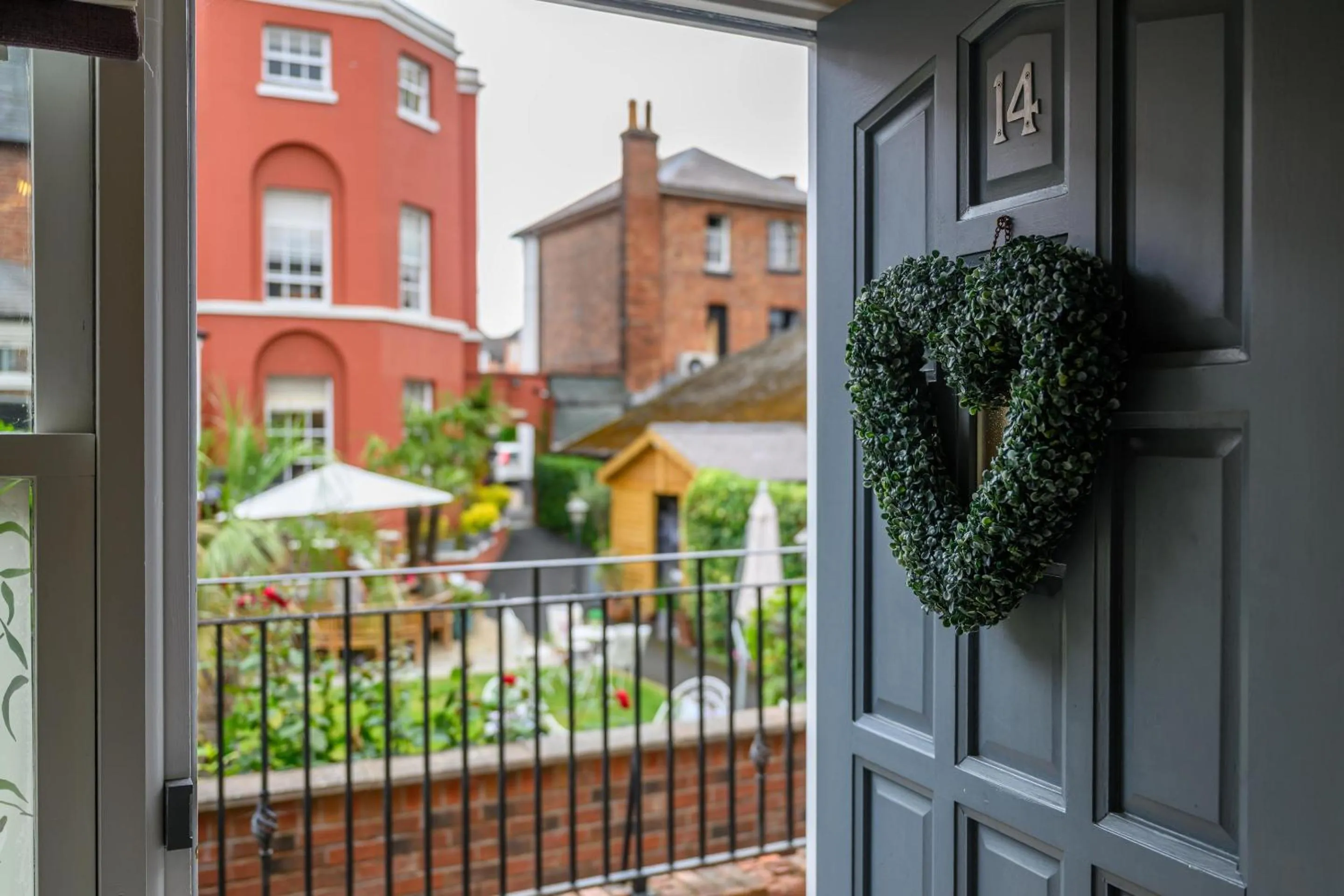 Bedroom in Darwin's Townhouse