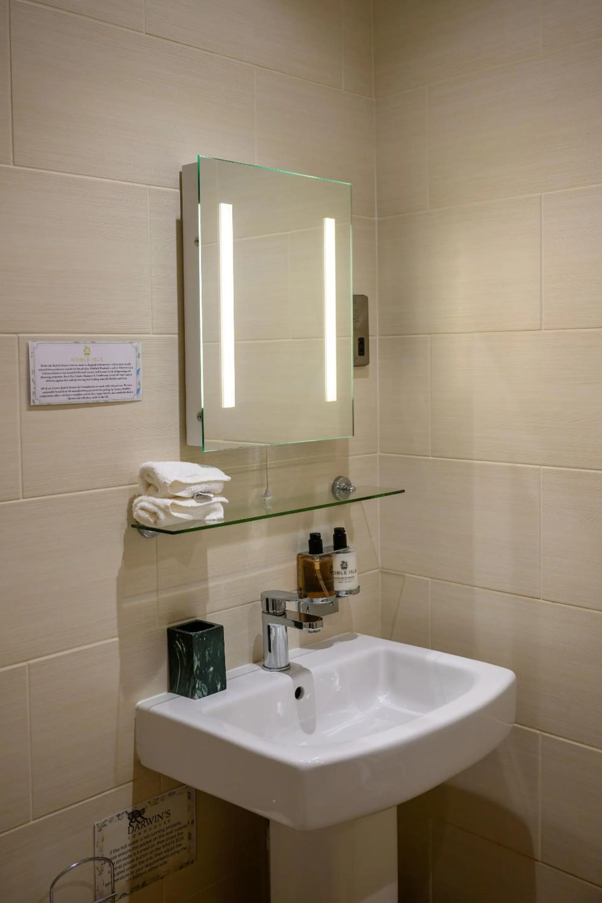 Bathroom in Darwin's Townhouse