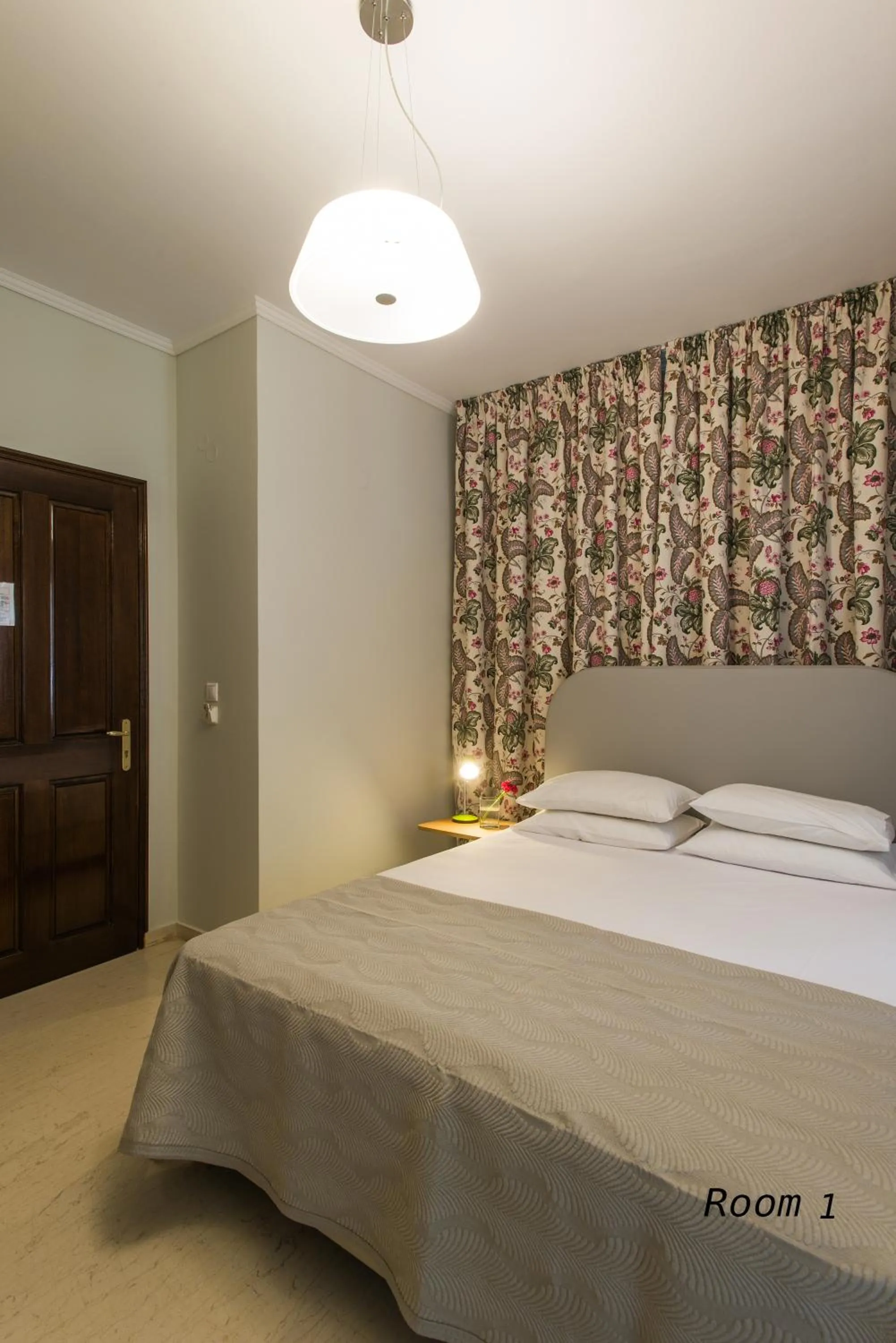 Photo of the whole room, Bed in Hotel Oriana - Adults Only