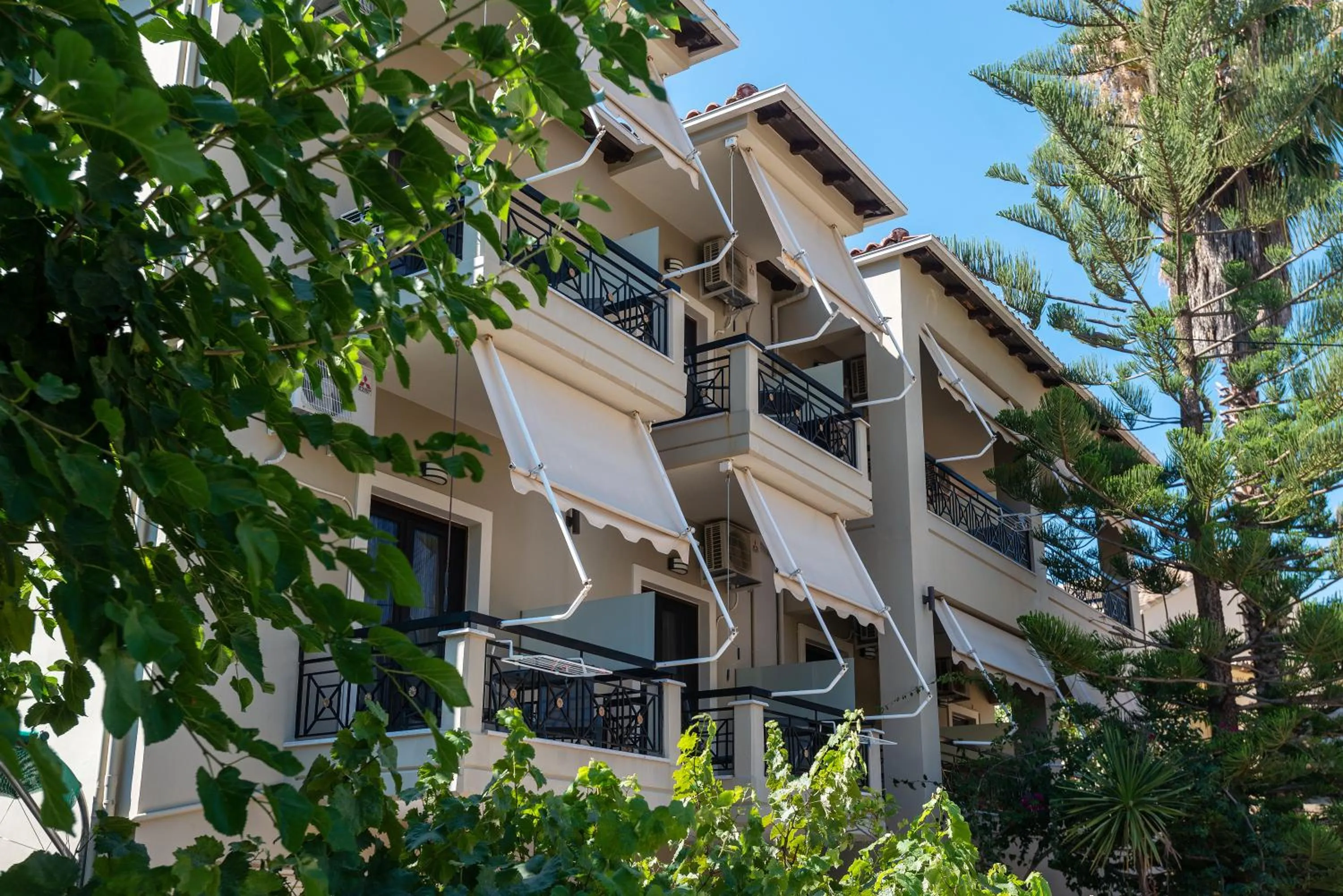 Property building in Hotel Oriana - Adults Only