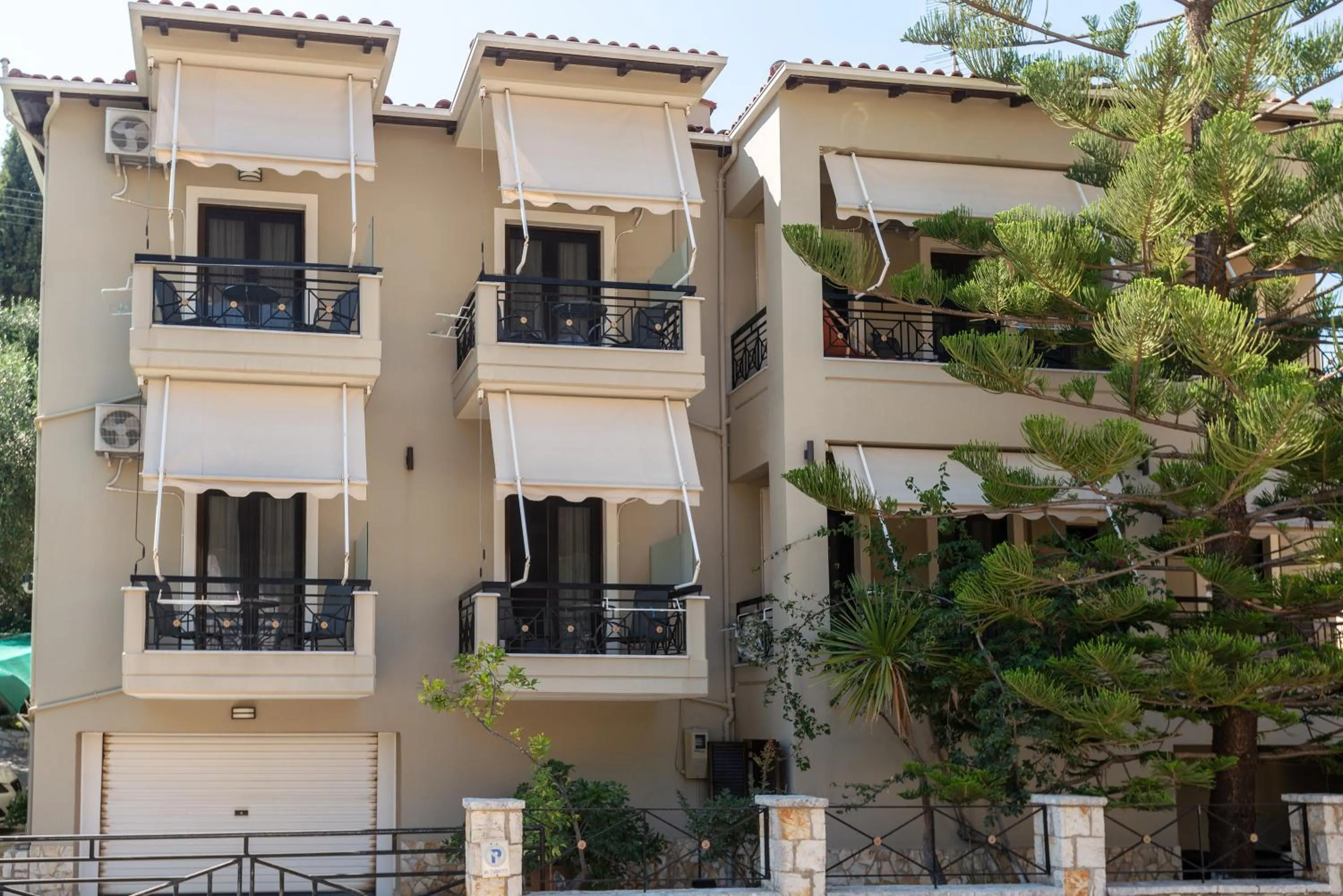 Property building in Hotel Oriana - Adults Only