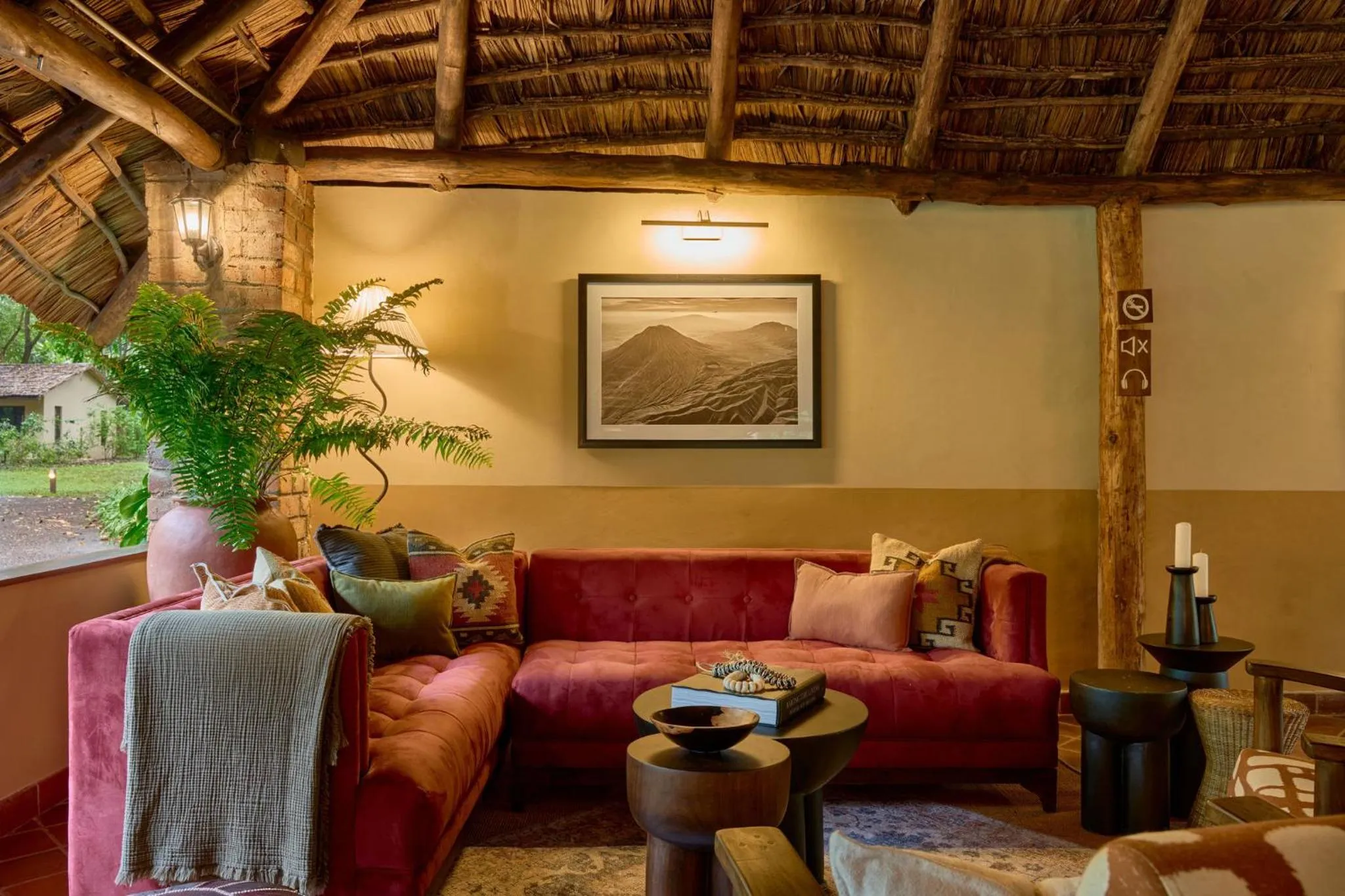 Lounge or bar in Rivertrees Country Inn