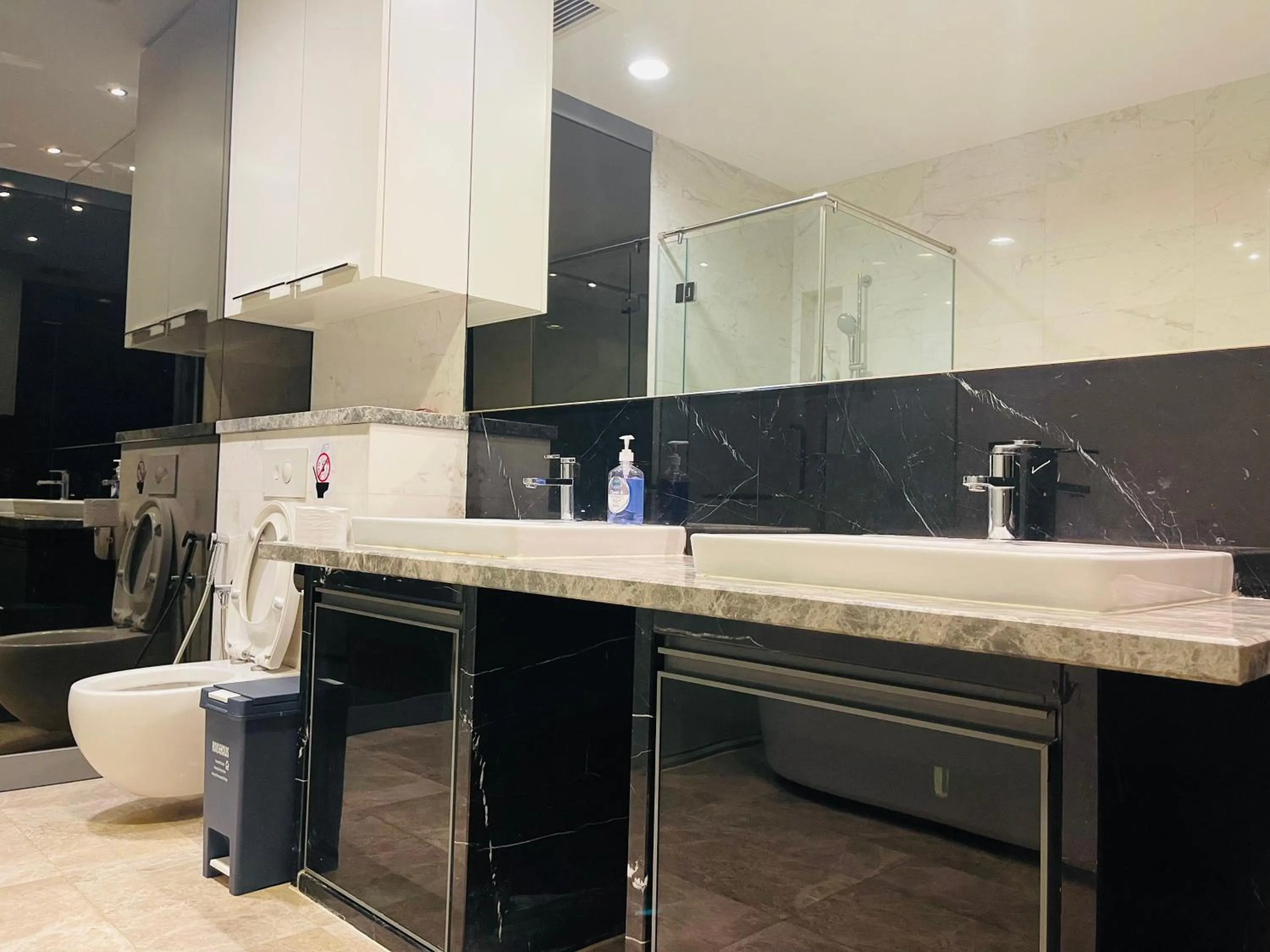 Toilet in Castle Quest Residence