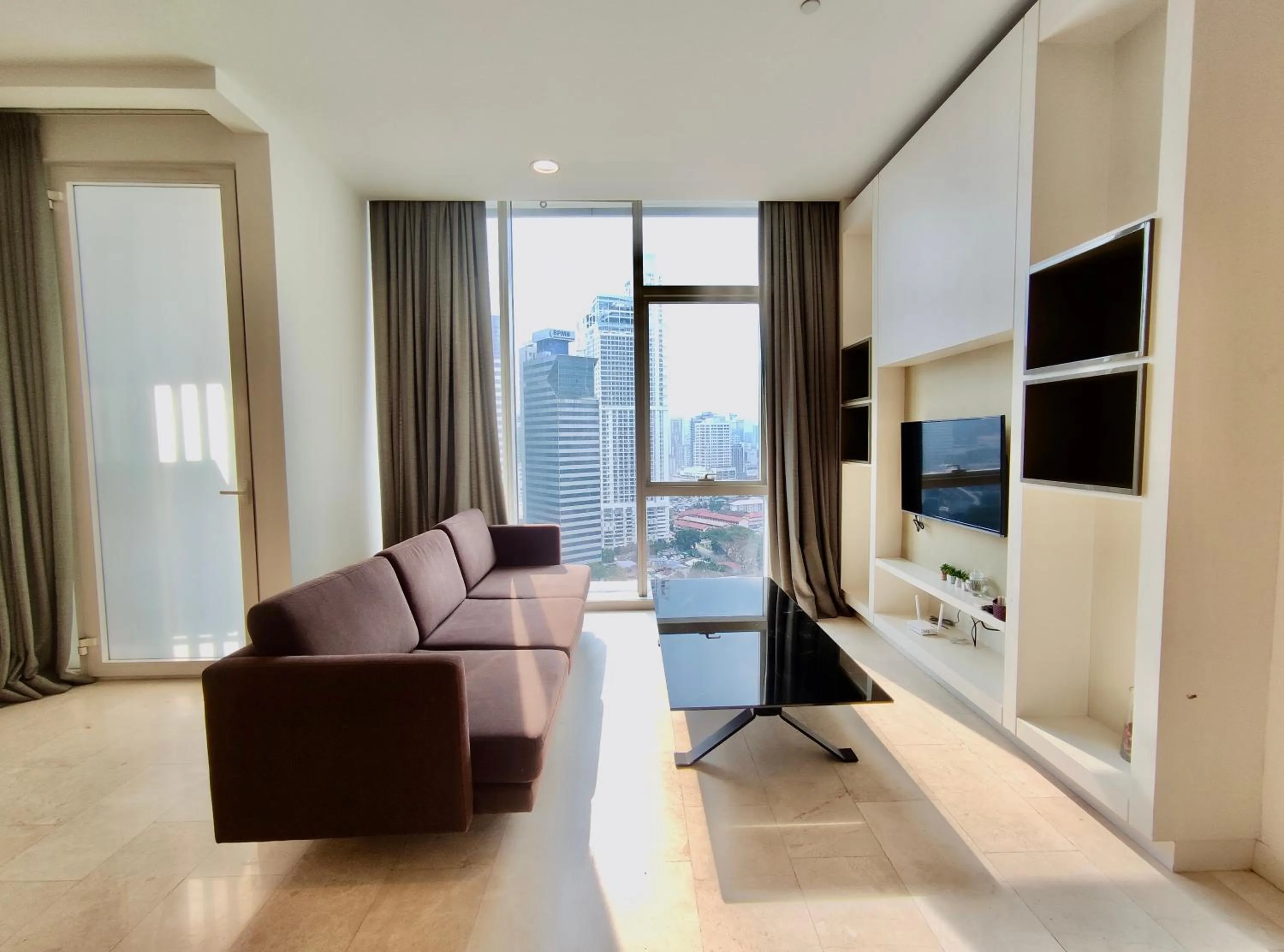 TV and multimedia in Castle Quest Residence