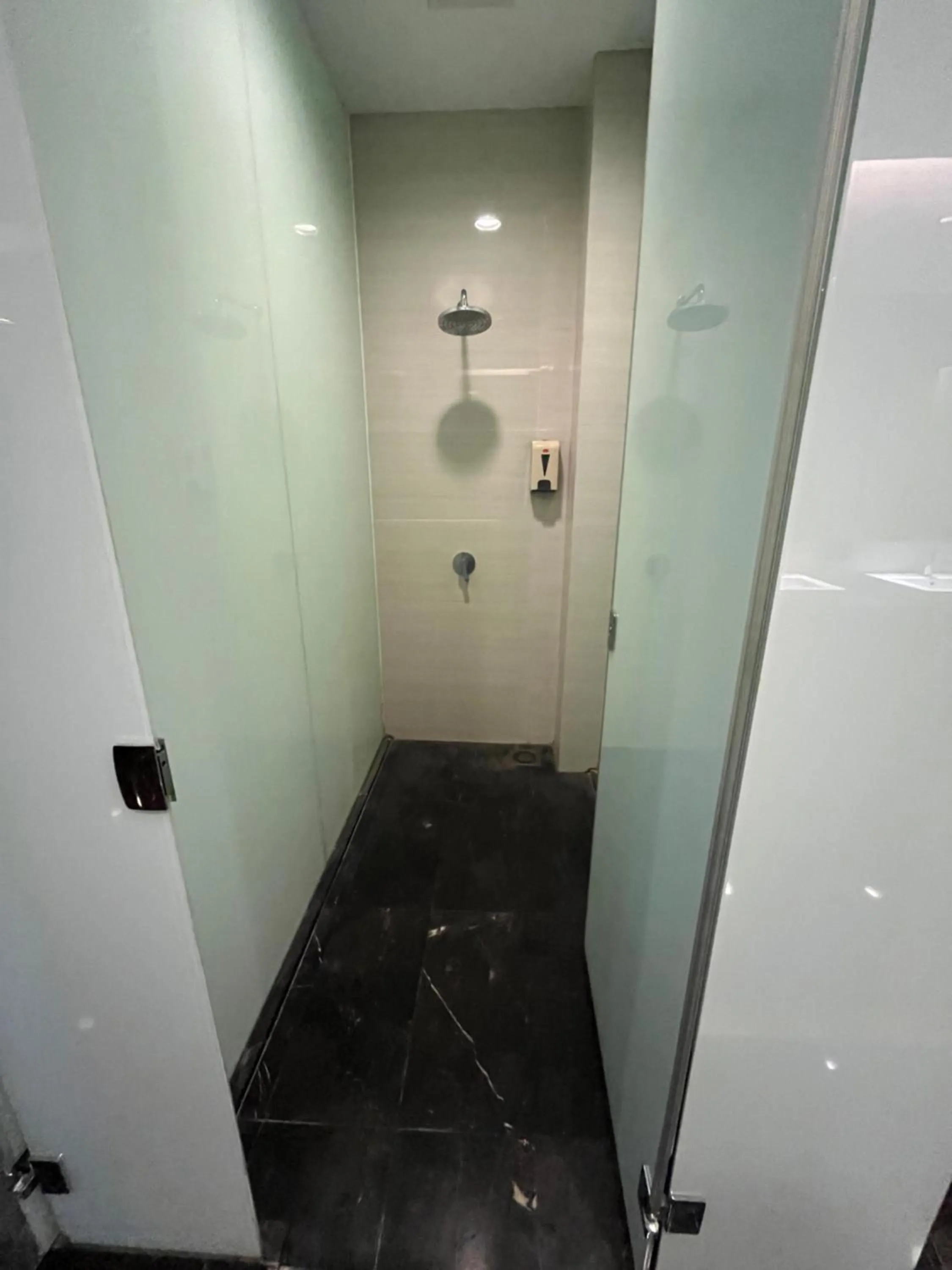 Shower in Castle Quest Residence