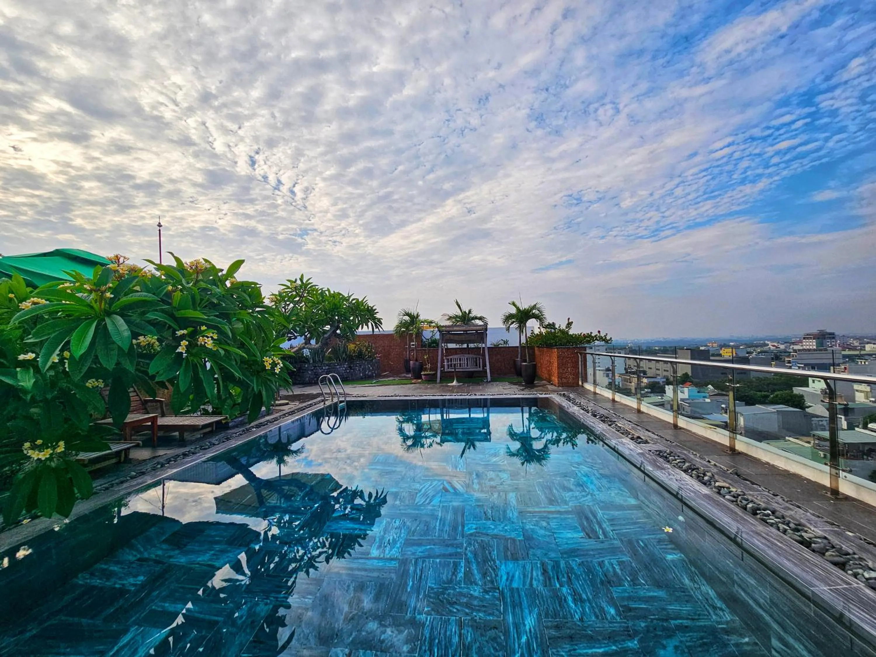 Swimming pool in MTR Apartment & Hotel