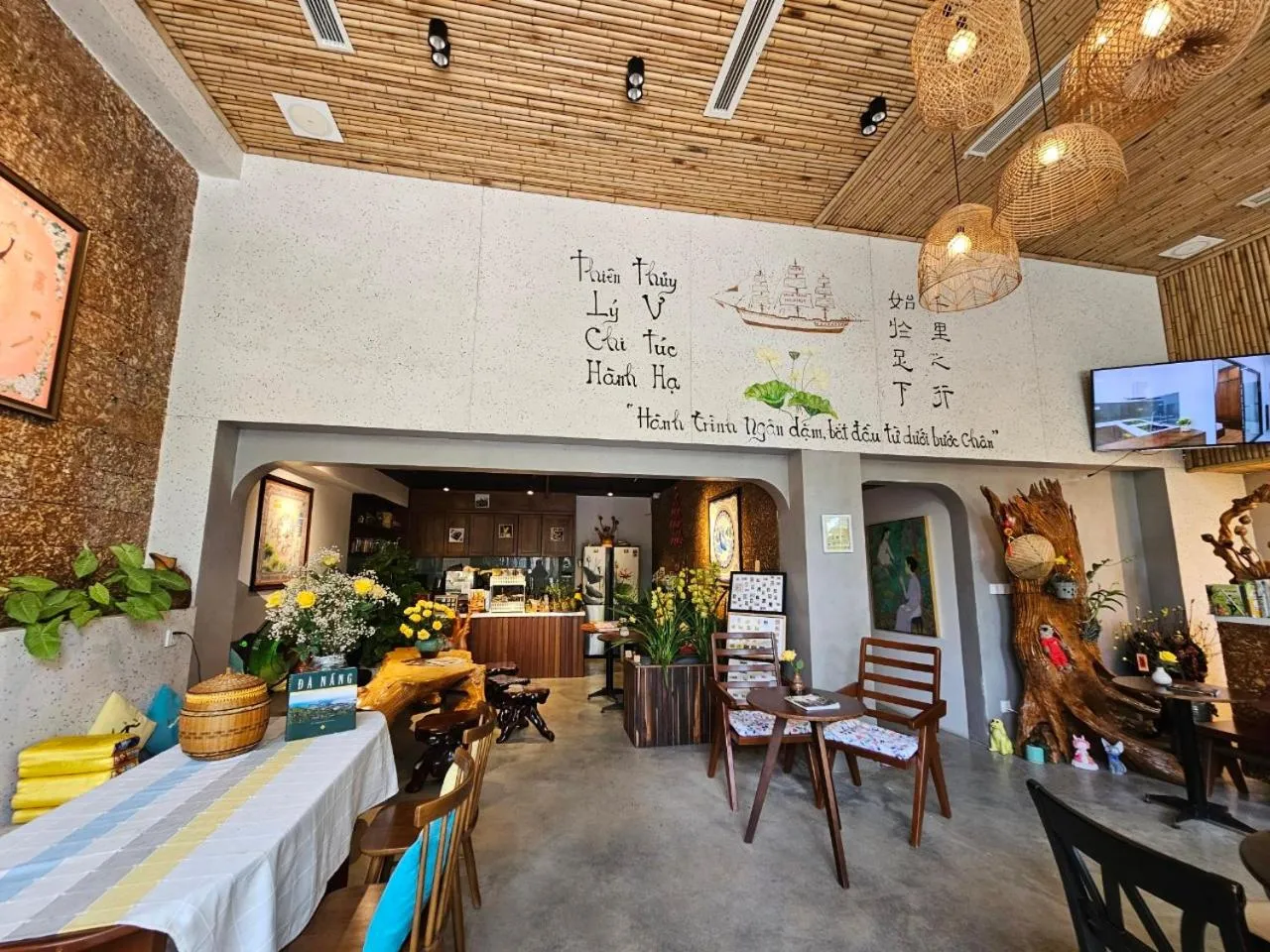 Lobby or reception in MTR Apartment & Hotel