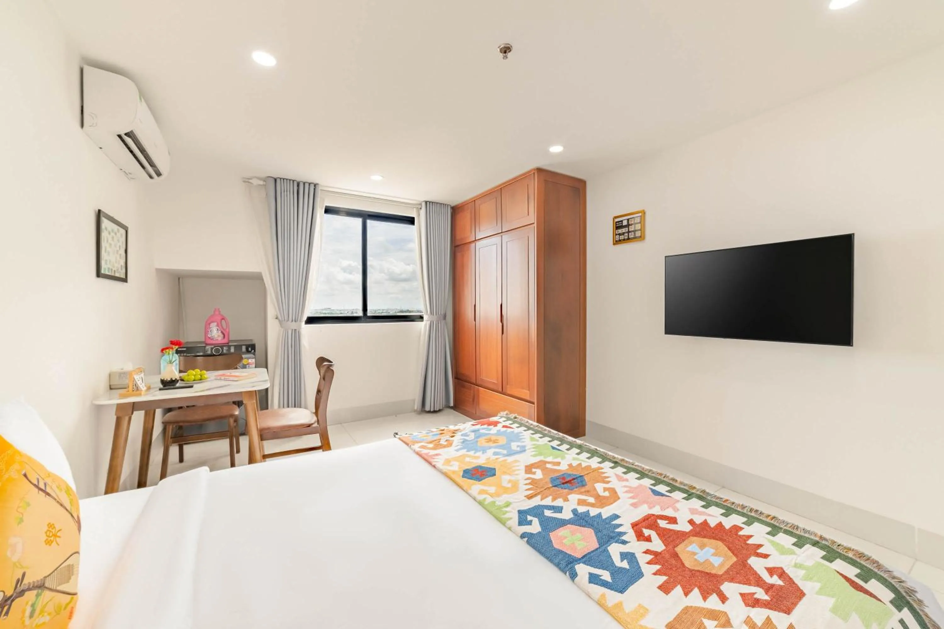 Bed in MTR Apartment & Hotel