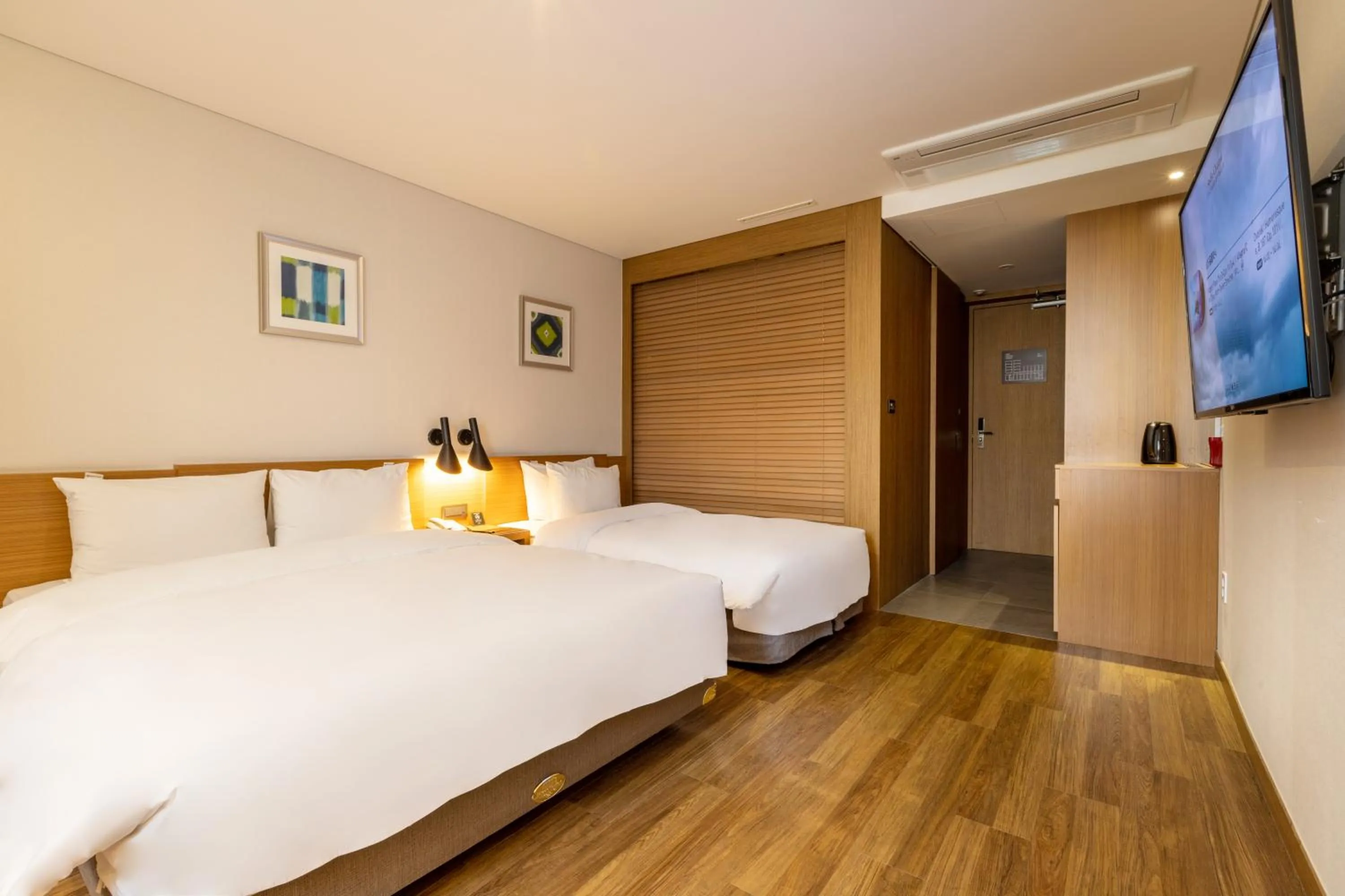 Photo of the whole room, Bed in Mate Hotel Paju