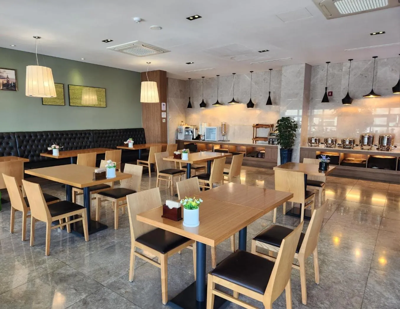 Restaurant/places to eat in Mate Hotel Paju