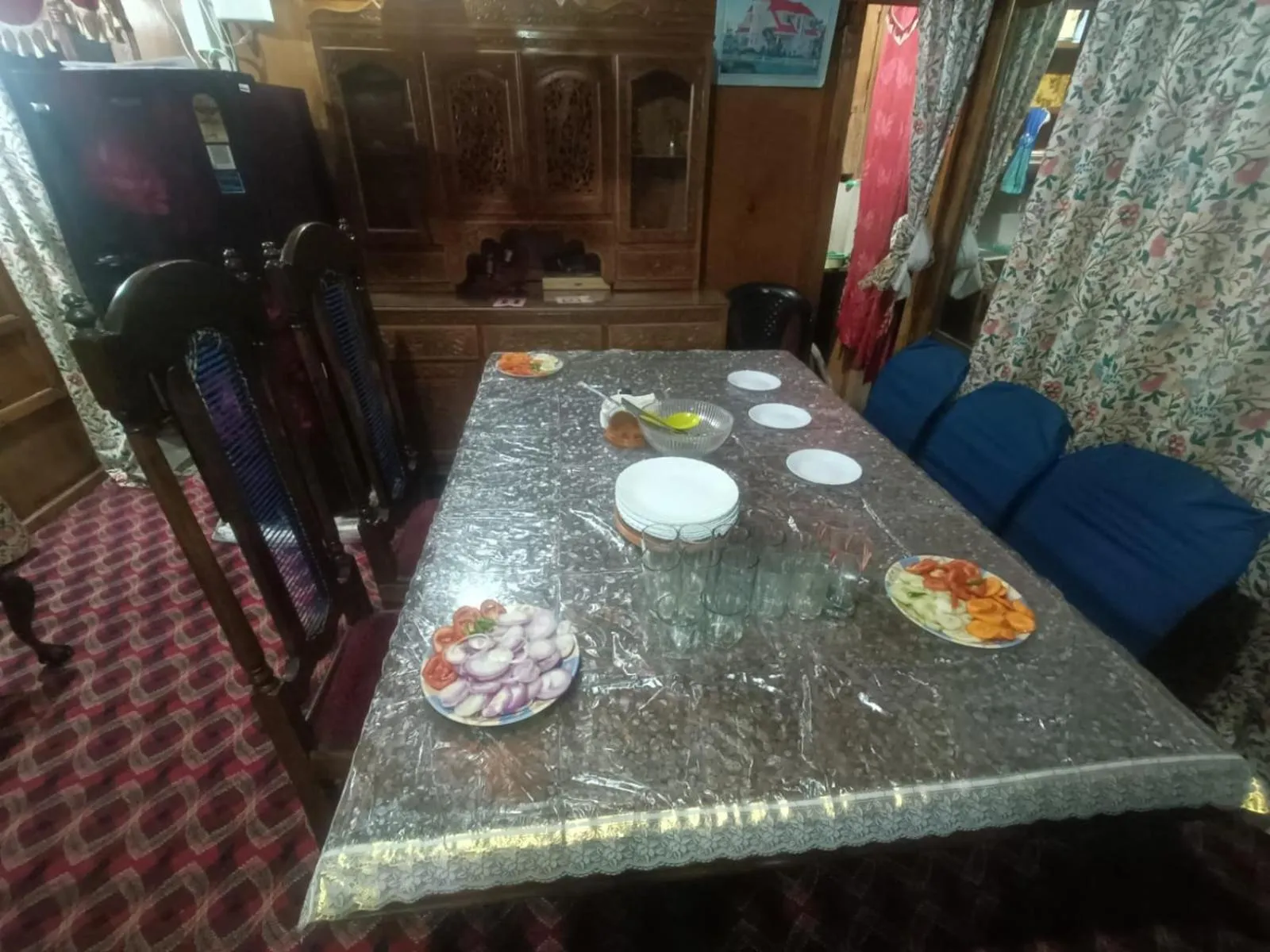 Shamus Maqbool Group Of Houseboat