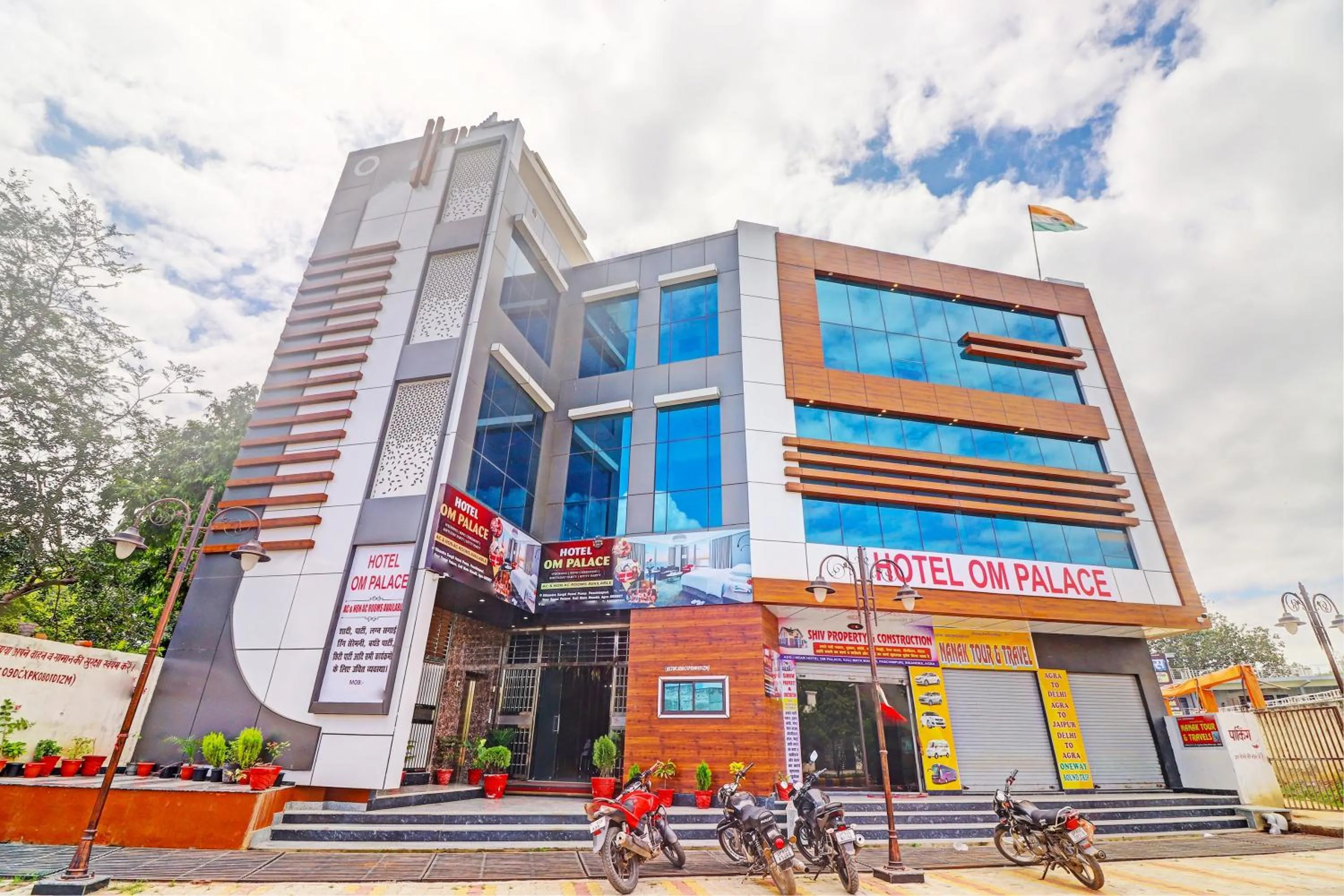 Facade/entrance in Hotel O Om Palace