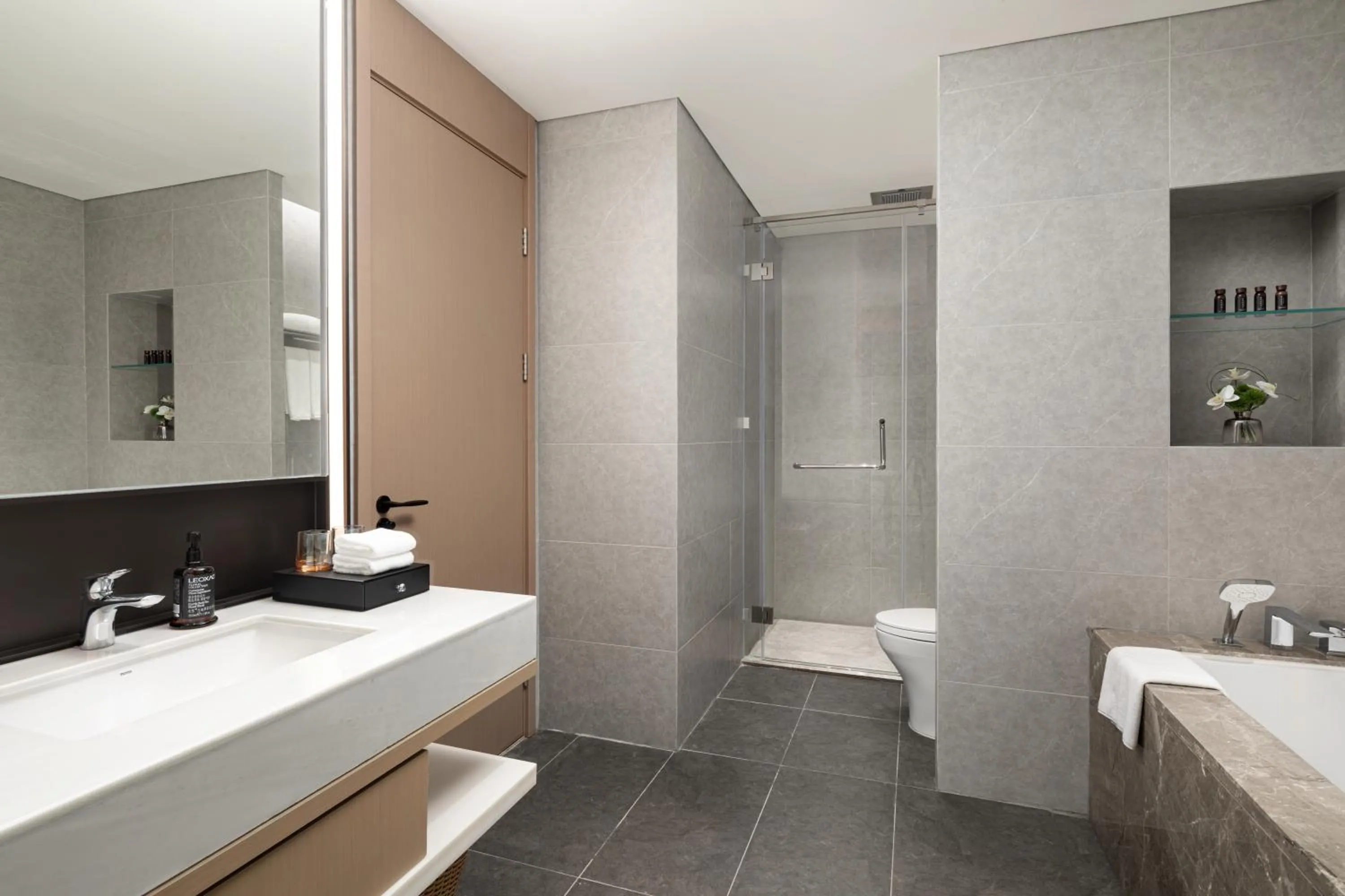 Shower in Somerset Chayuan Chongqing