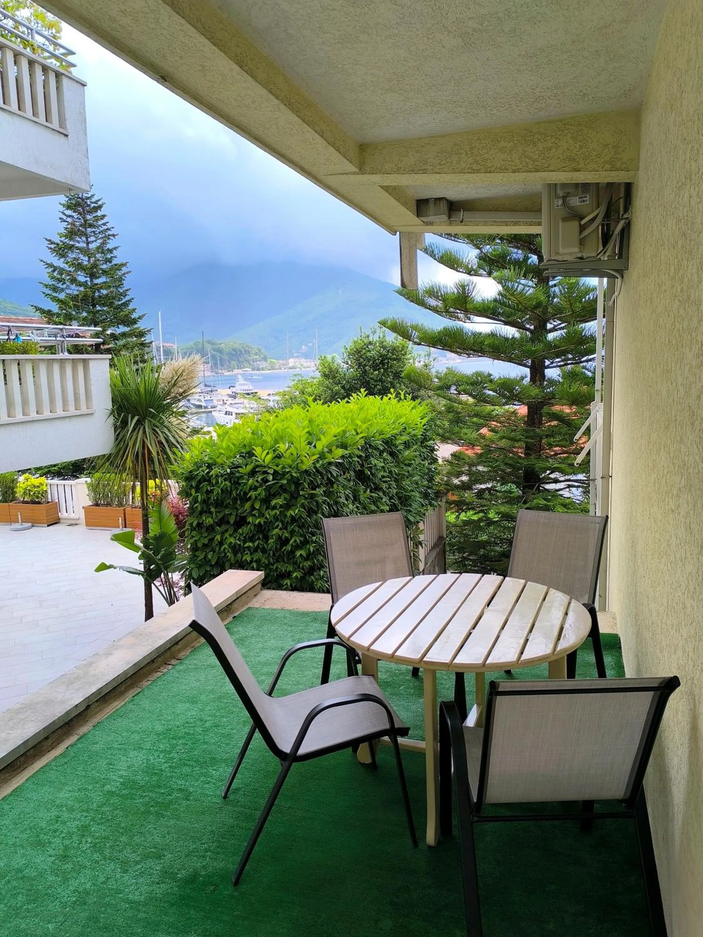 Apartments Danilo