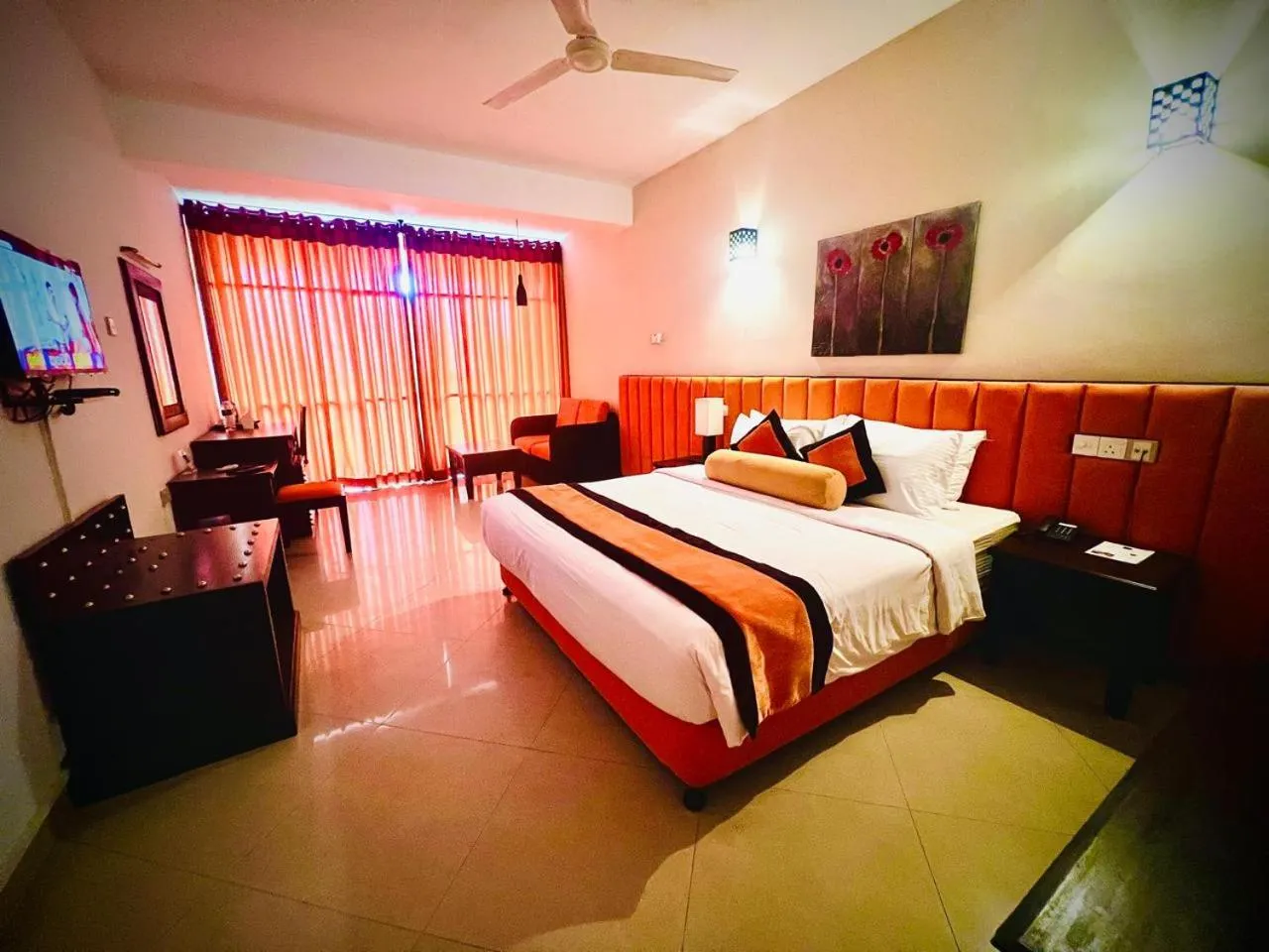 Guests, Bed in Laya Beach